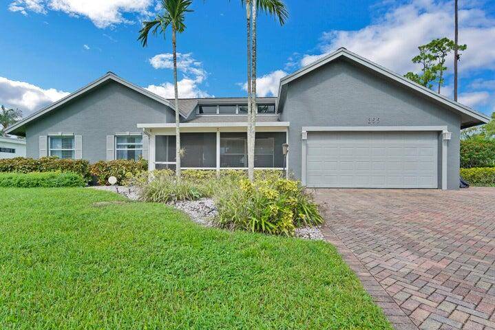 Wellington, FL 33414,399 E Wranglewood DR