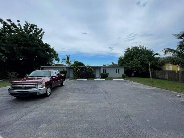 Haverhill, FL 33415,920 N Haverhill RD 1a