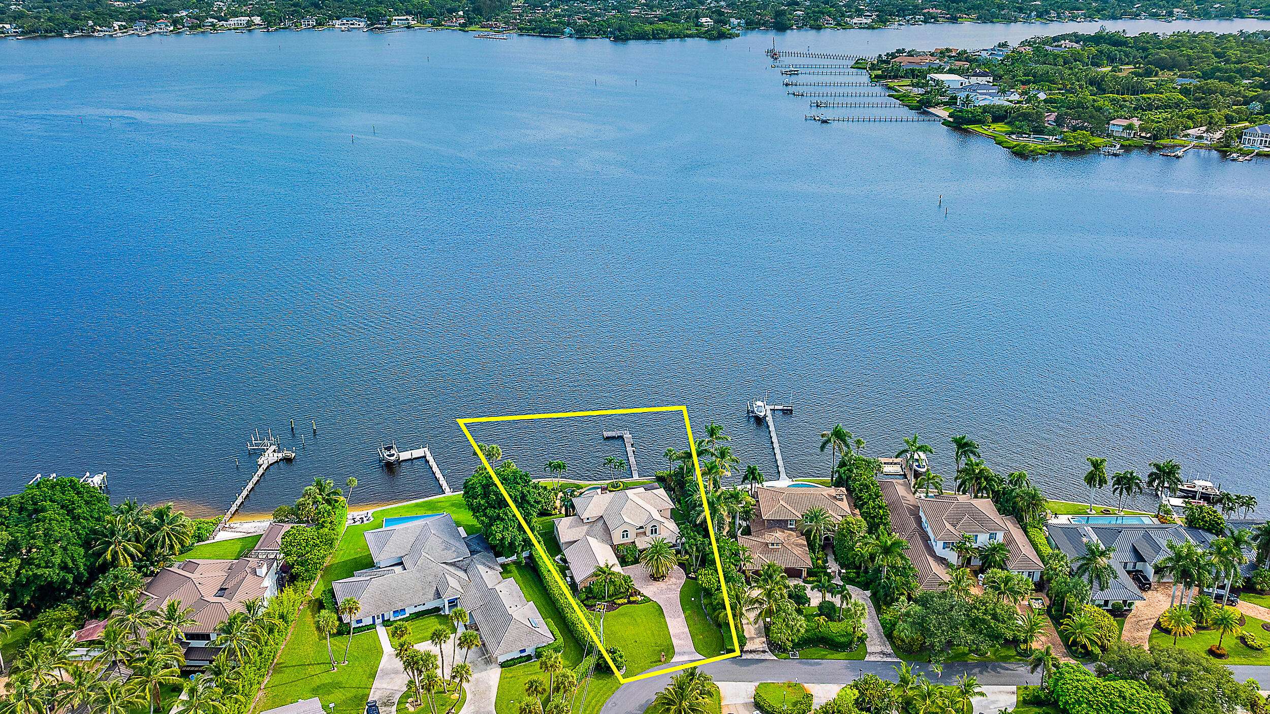 Tequesta, FL 33469,20 Yacht Club PL