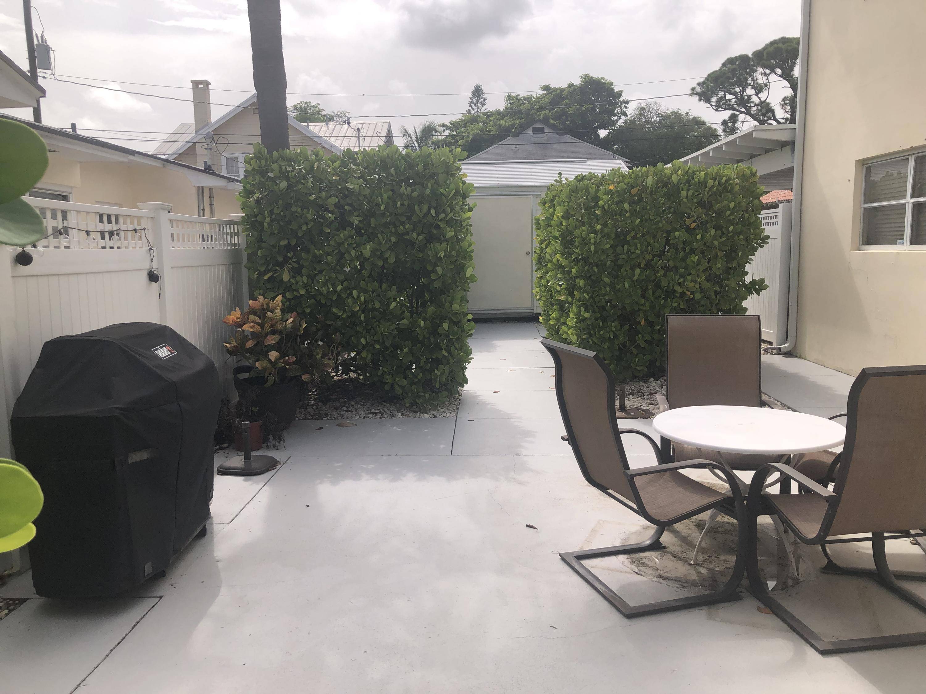 Lake Worth Beach, FL 33460,325 N Ocean Breeze 2