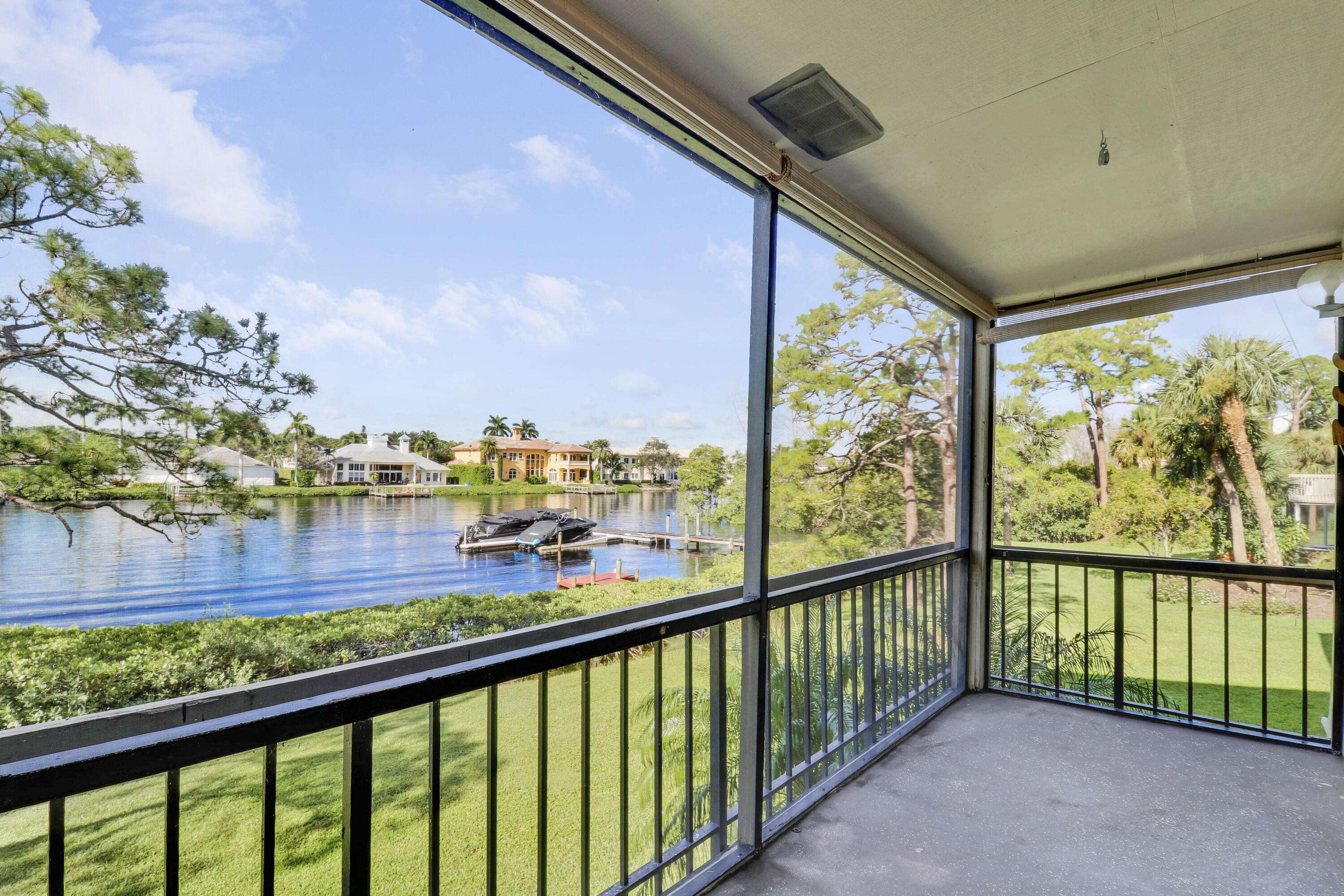 Tequesta, FL 33469,9110 SE Riverfront TER H