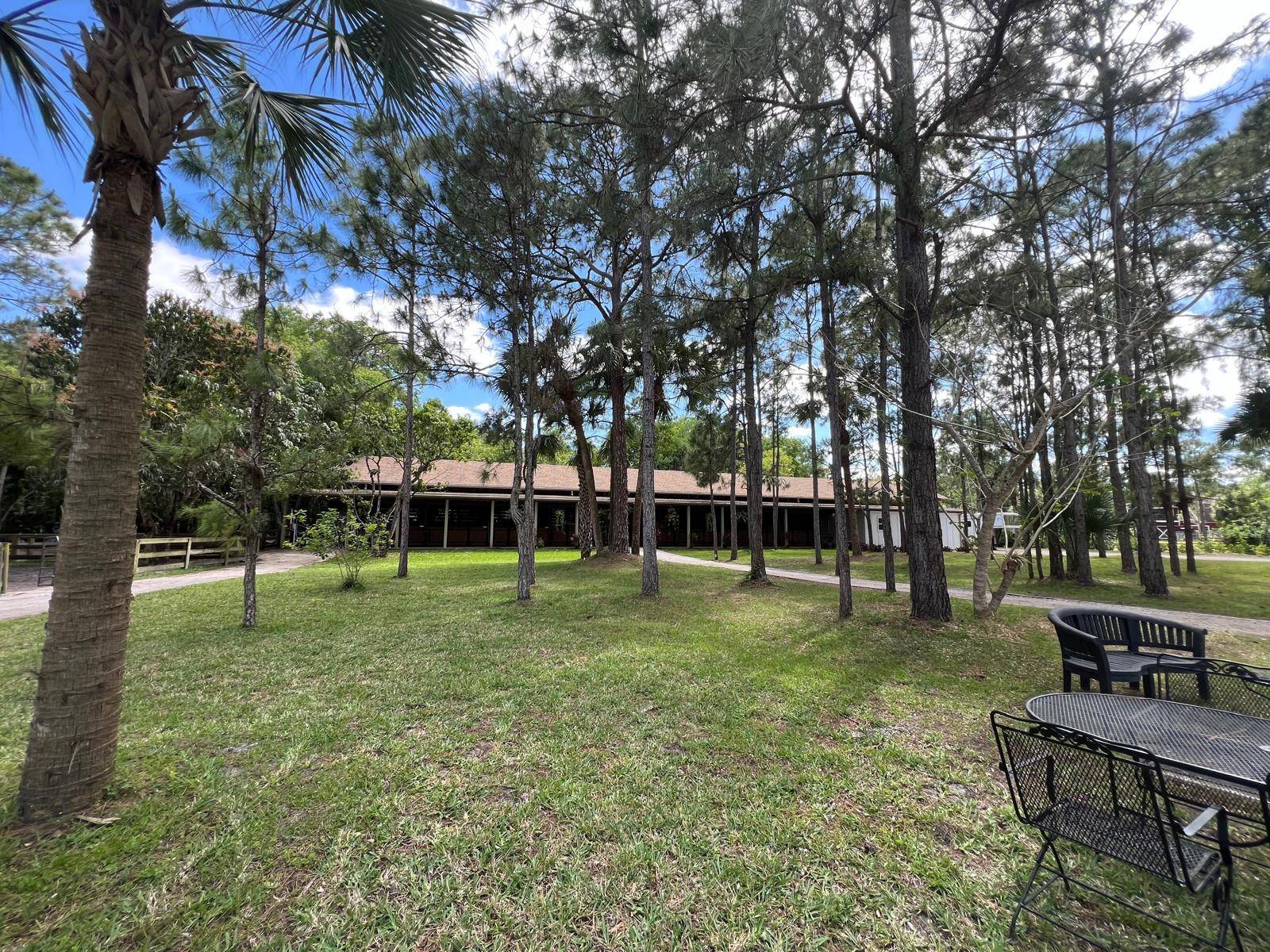 Loxahatchee, FL 33470,1711 Stallion DR Barn