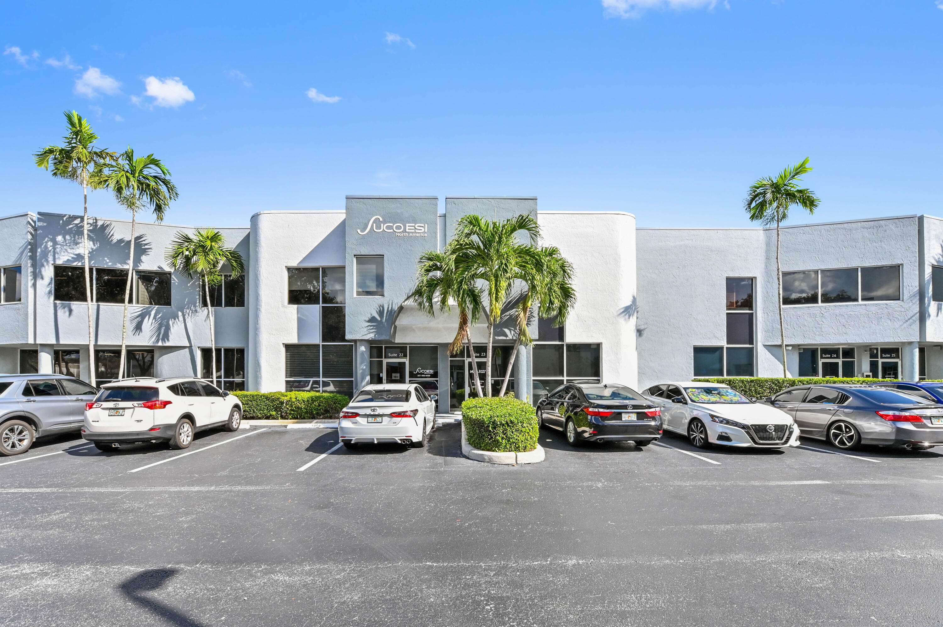 Boca Raton, FL 33487,6560 W Rogers CIR 22