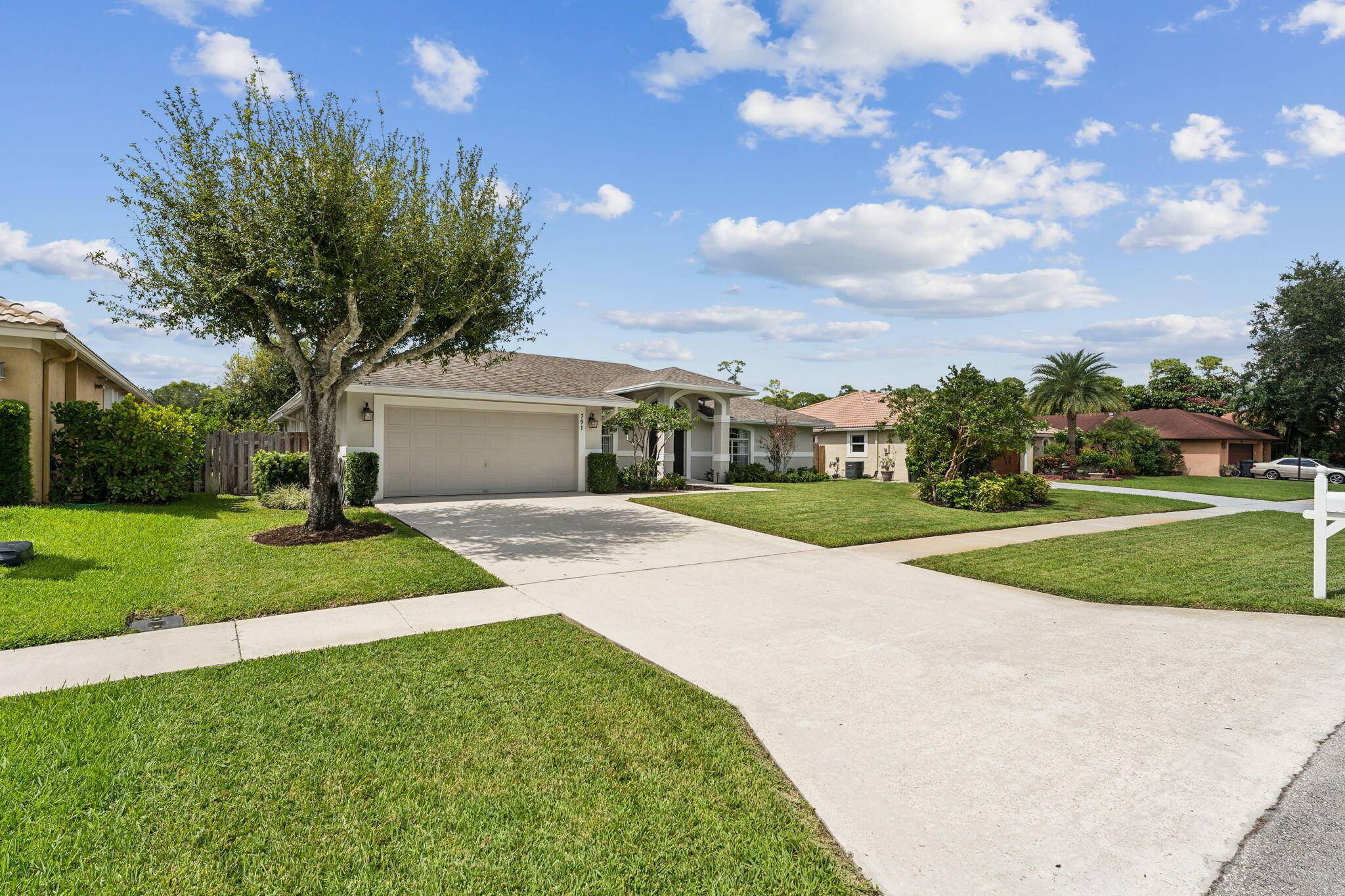 Wellington, FL 33414,791 Blueberry DR