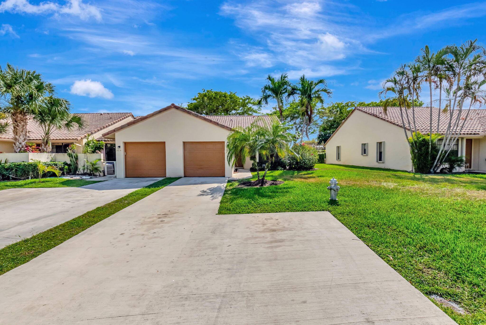 Boca Raton, FL 33431,406 Cottonwood PL