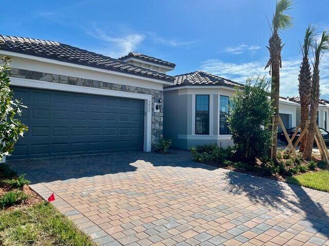 Vero Beach, FL 32967,3900 White Alder WAY