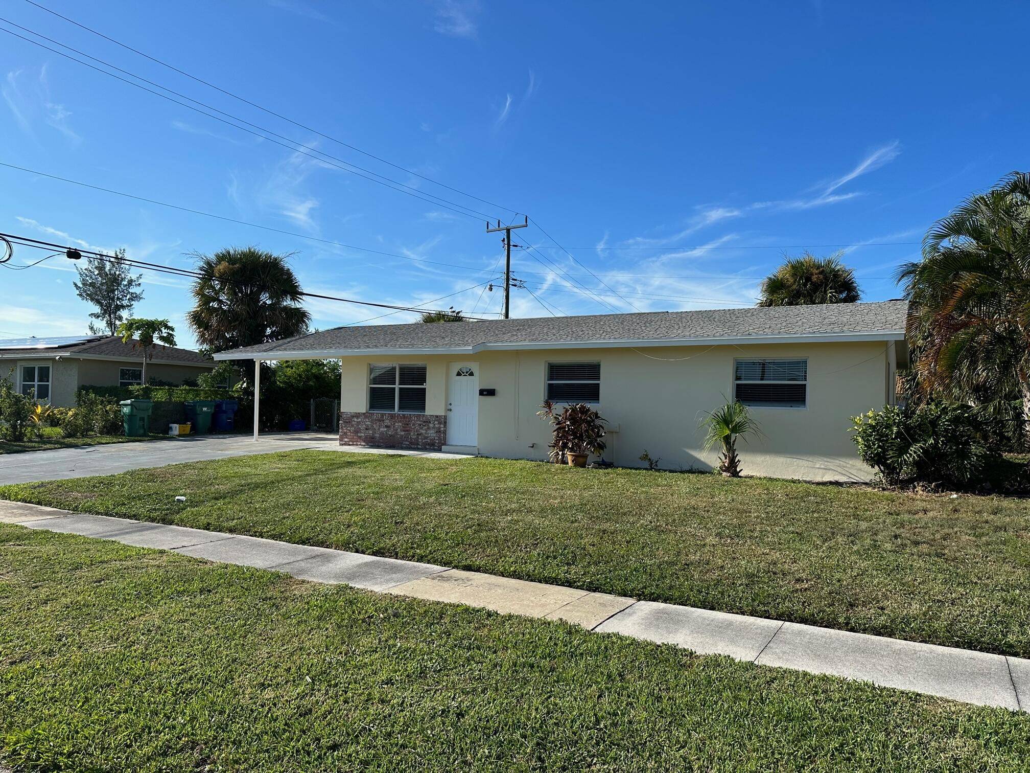 Riviera Beach, FL 33404,380 W 21st ST