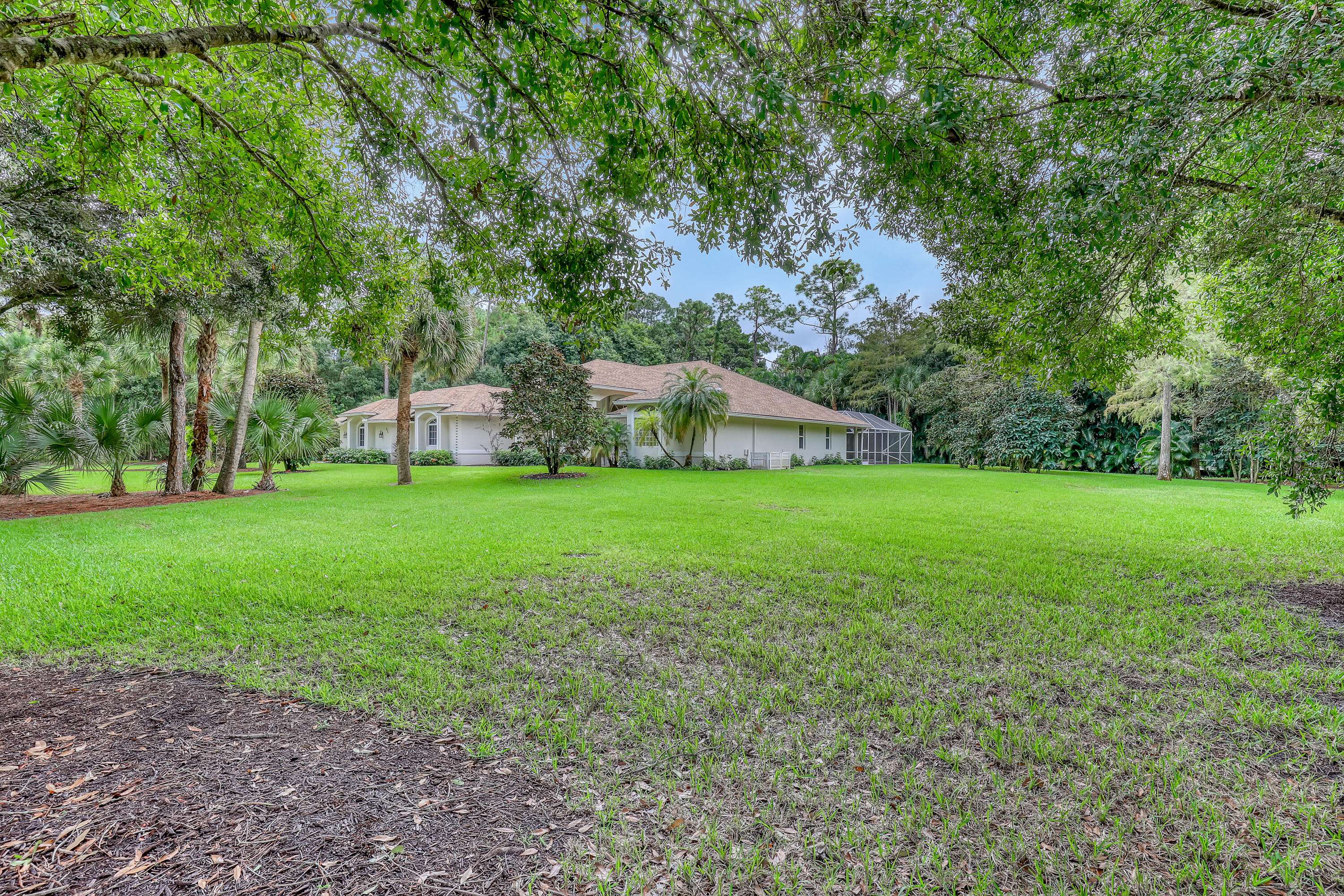 West Palm Beach, FL 33411,8470 Thousand Pines CIR