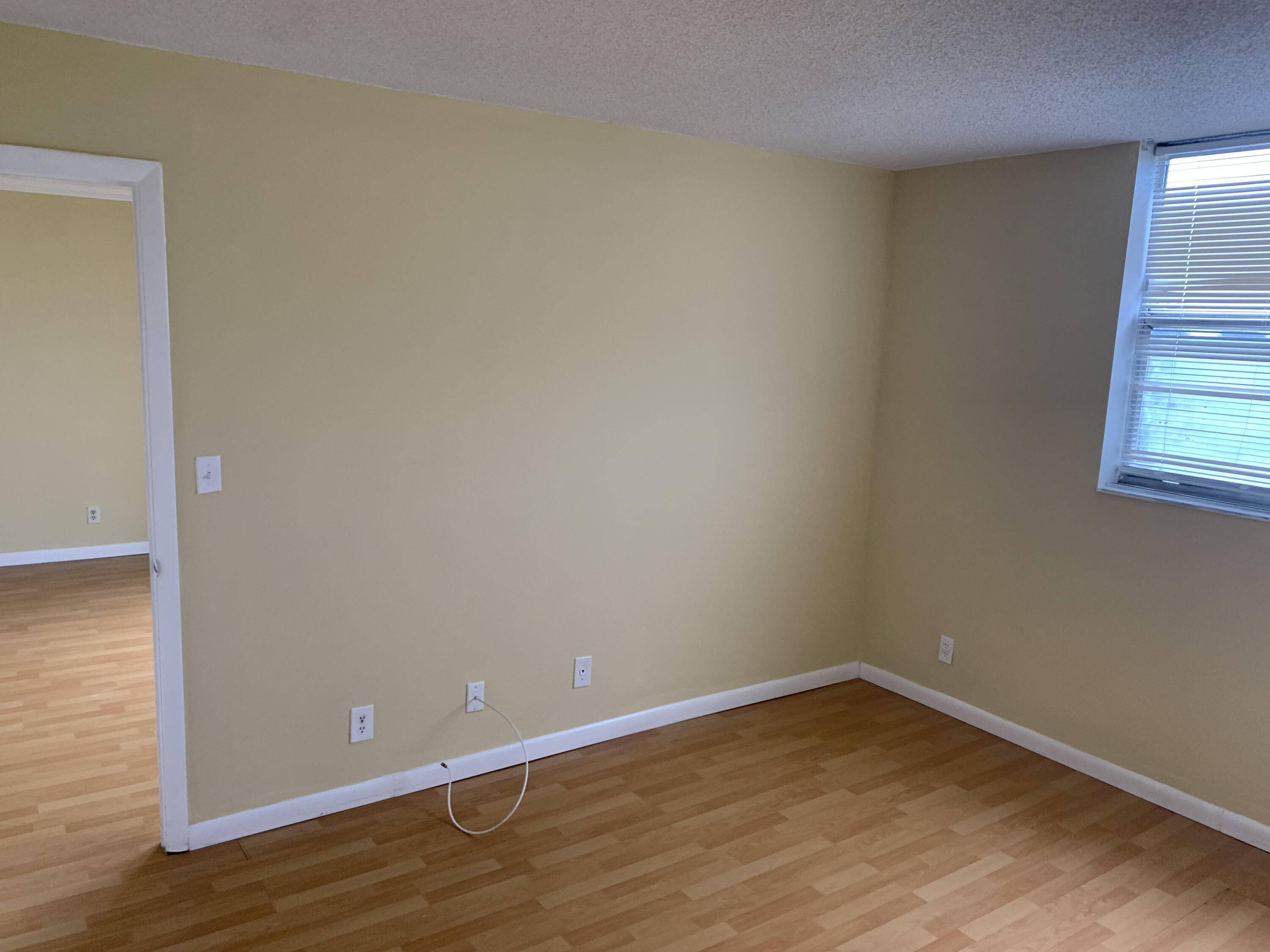 West Palm Beach, FL 33401,500 Executive Center DR 4g