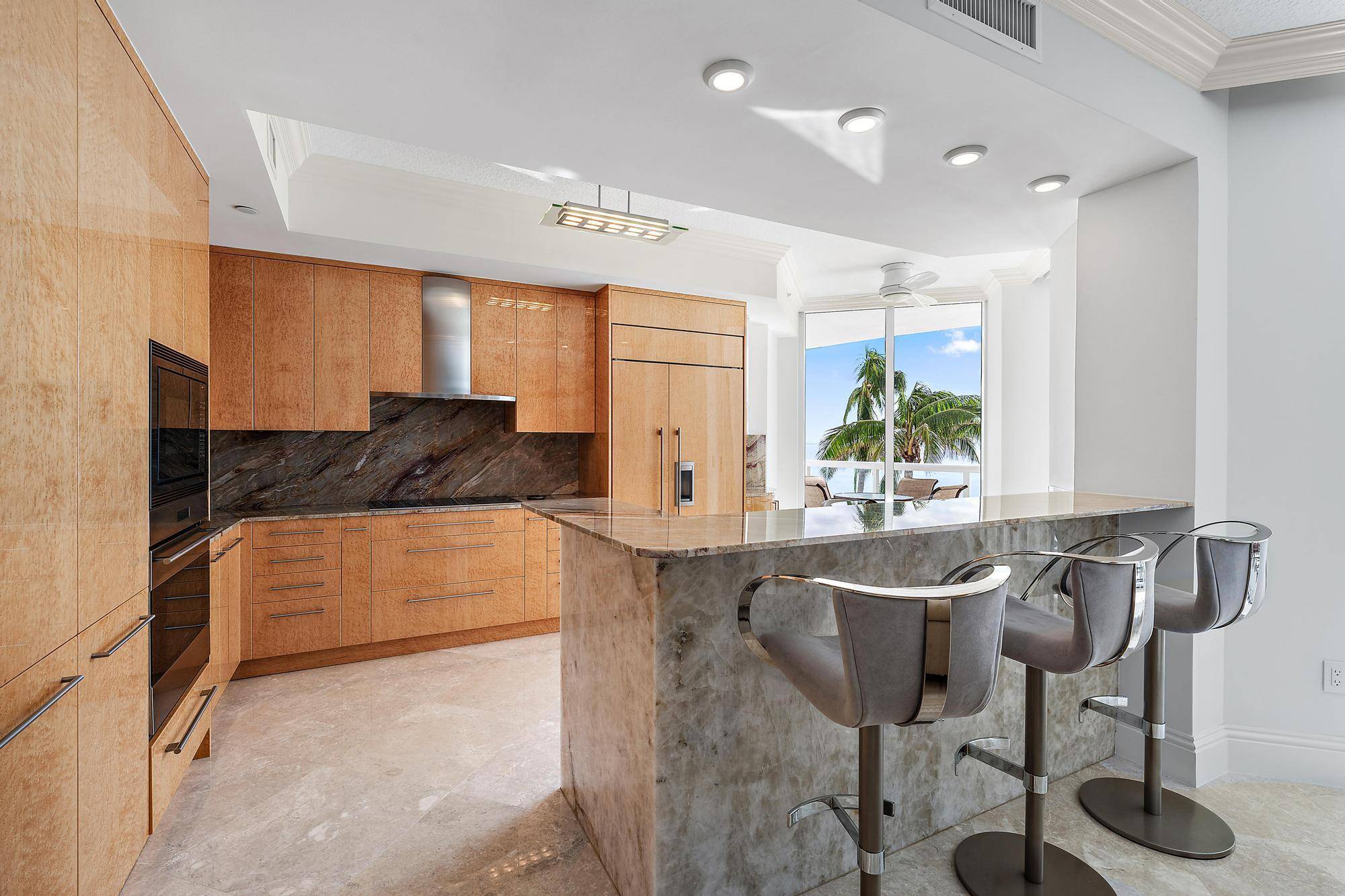 Singer Island, FL 33404,4600 N Ocean DR 403