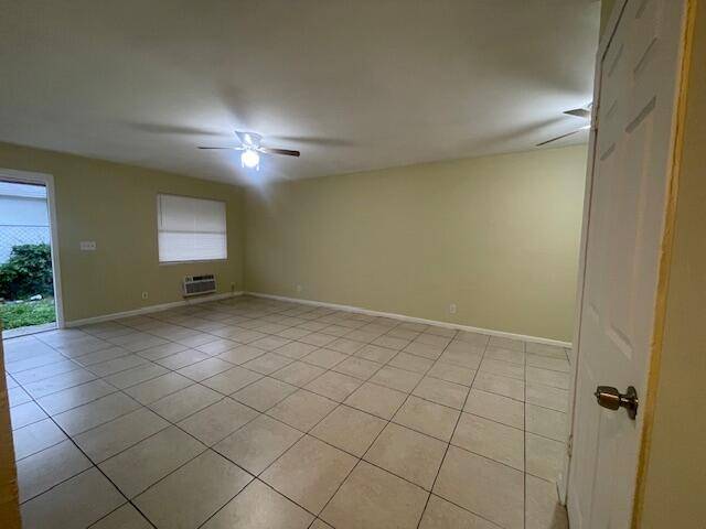 Riviera Beach, FL 33404,1525 W 28th ST 2