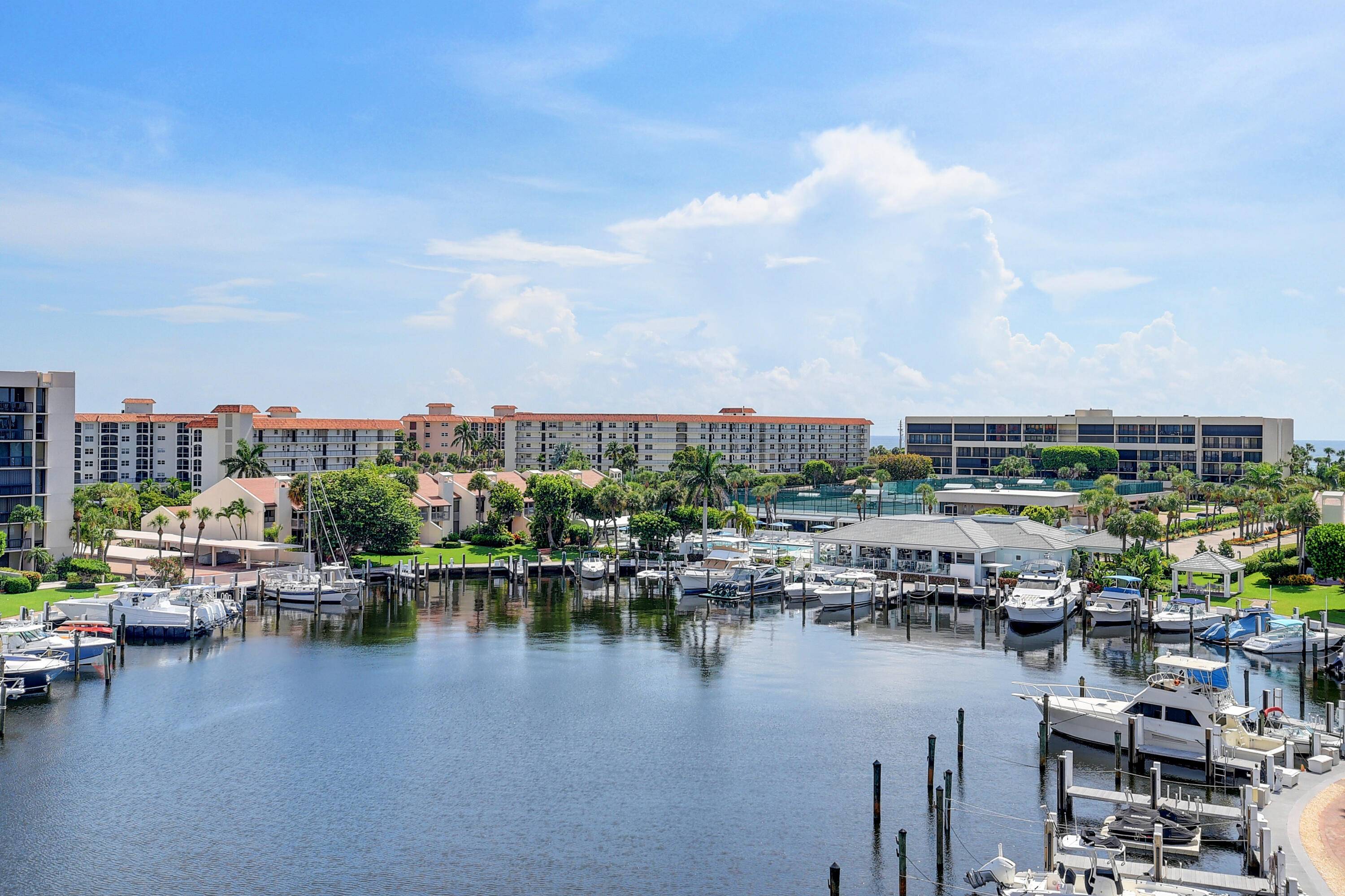 Boca Raton, FL 33431,2687 N Ocean BLVD G707