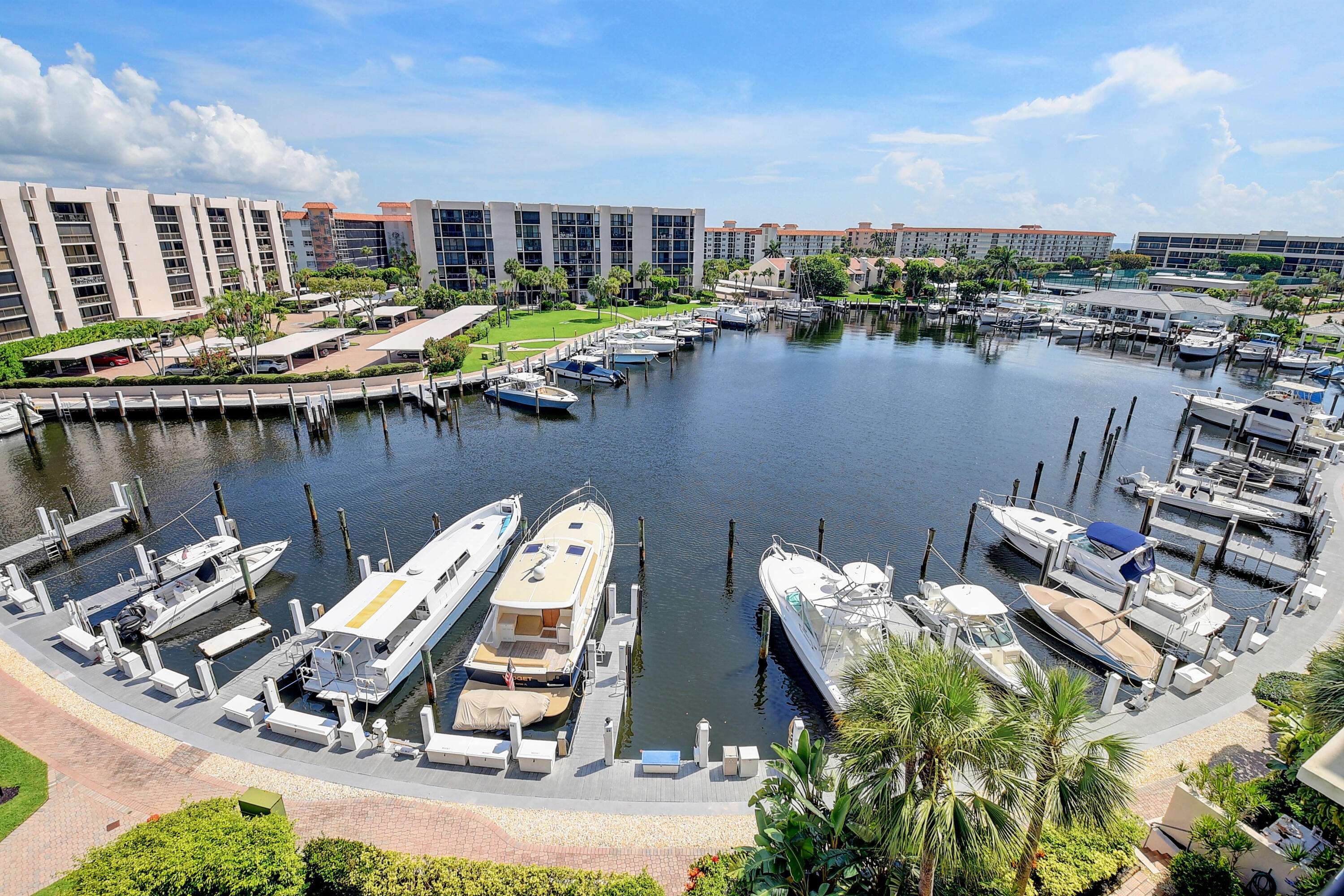 Boca Raton, FL 33431,2687 N Ocean BLVD G707