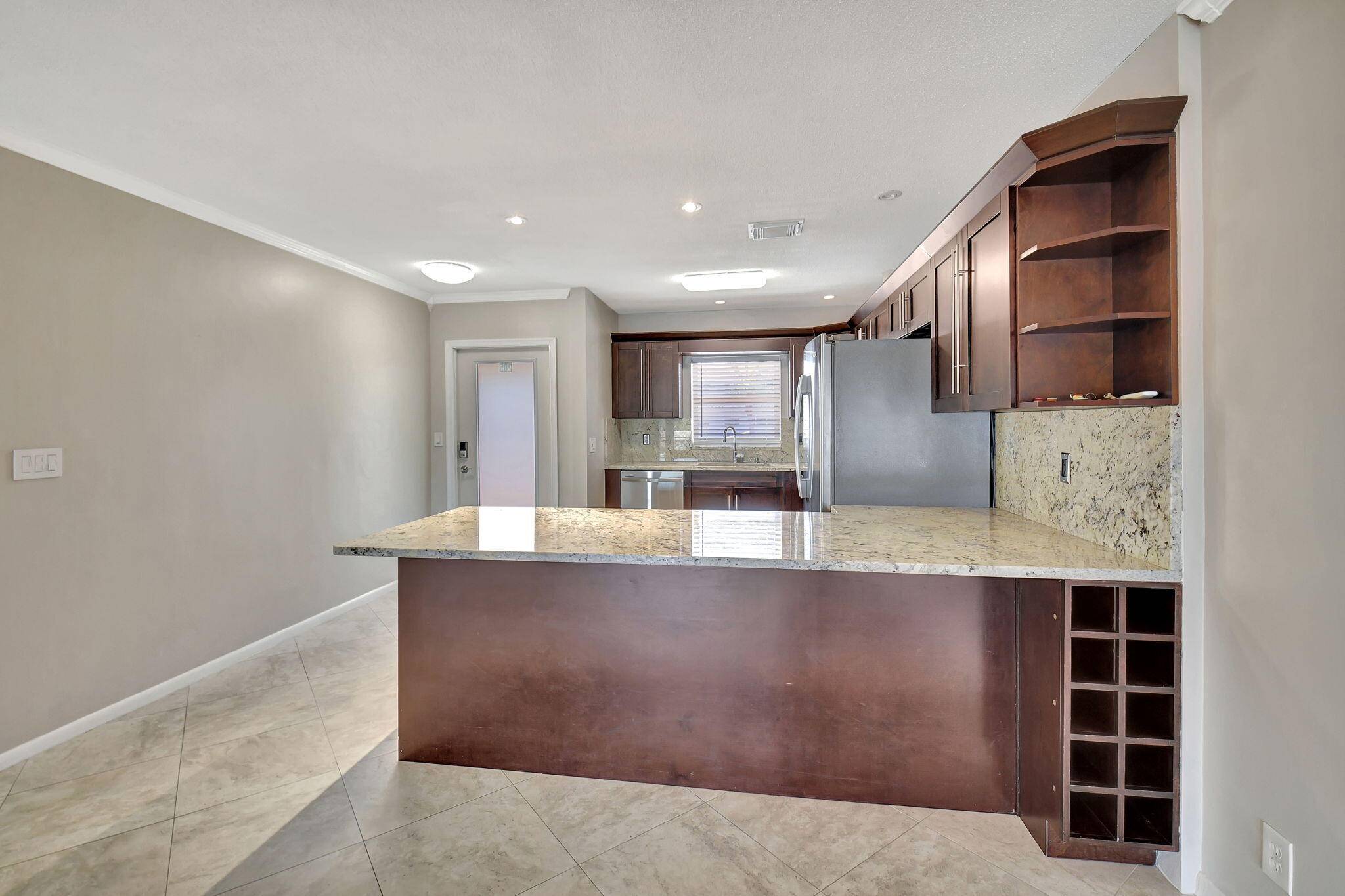 Boca Raton, FL 33431,701 NE Harbour TER 205