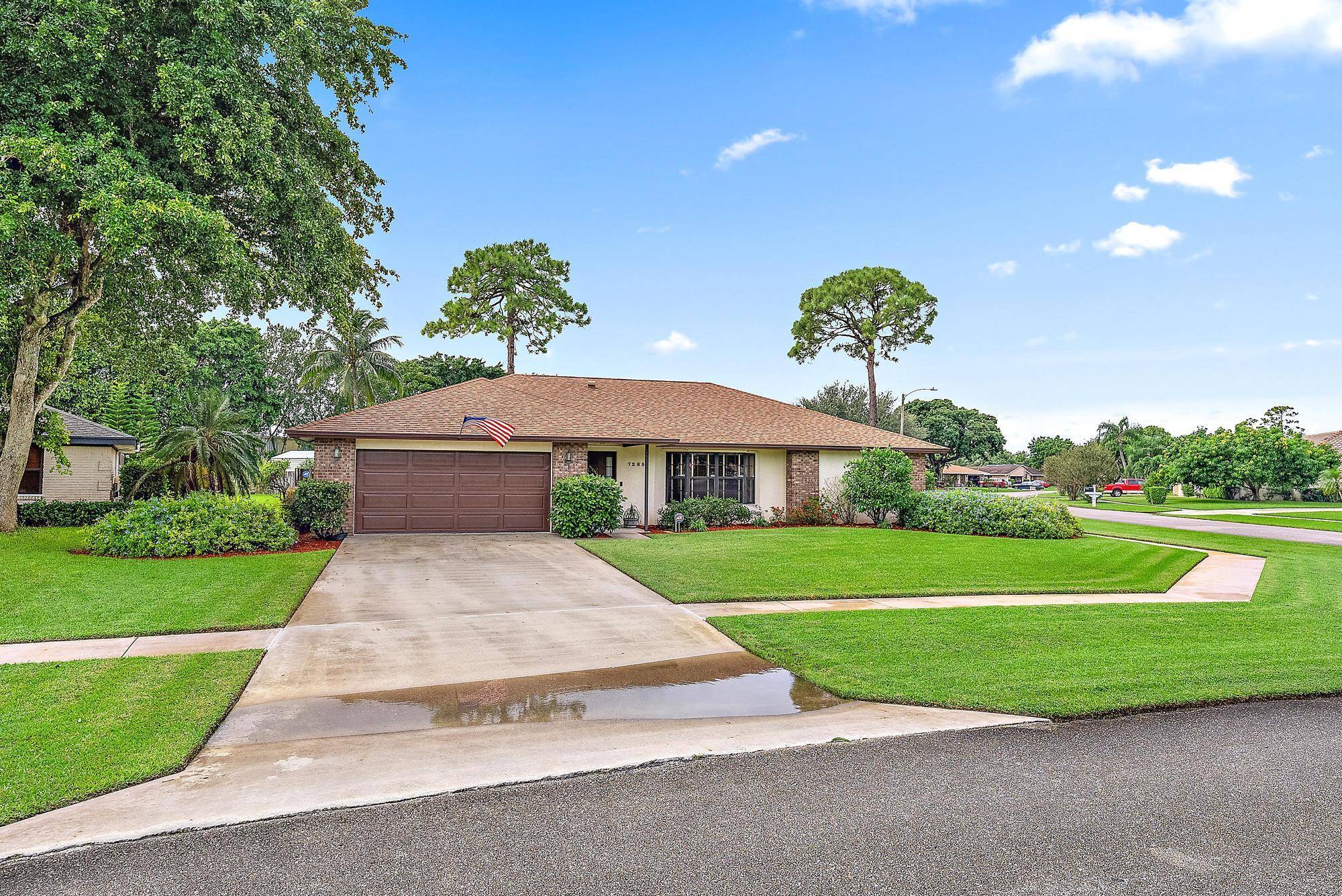 Lake Worth, FL 33467,7285 Woodland Creek LN