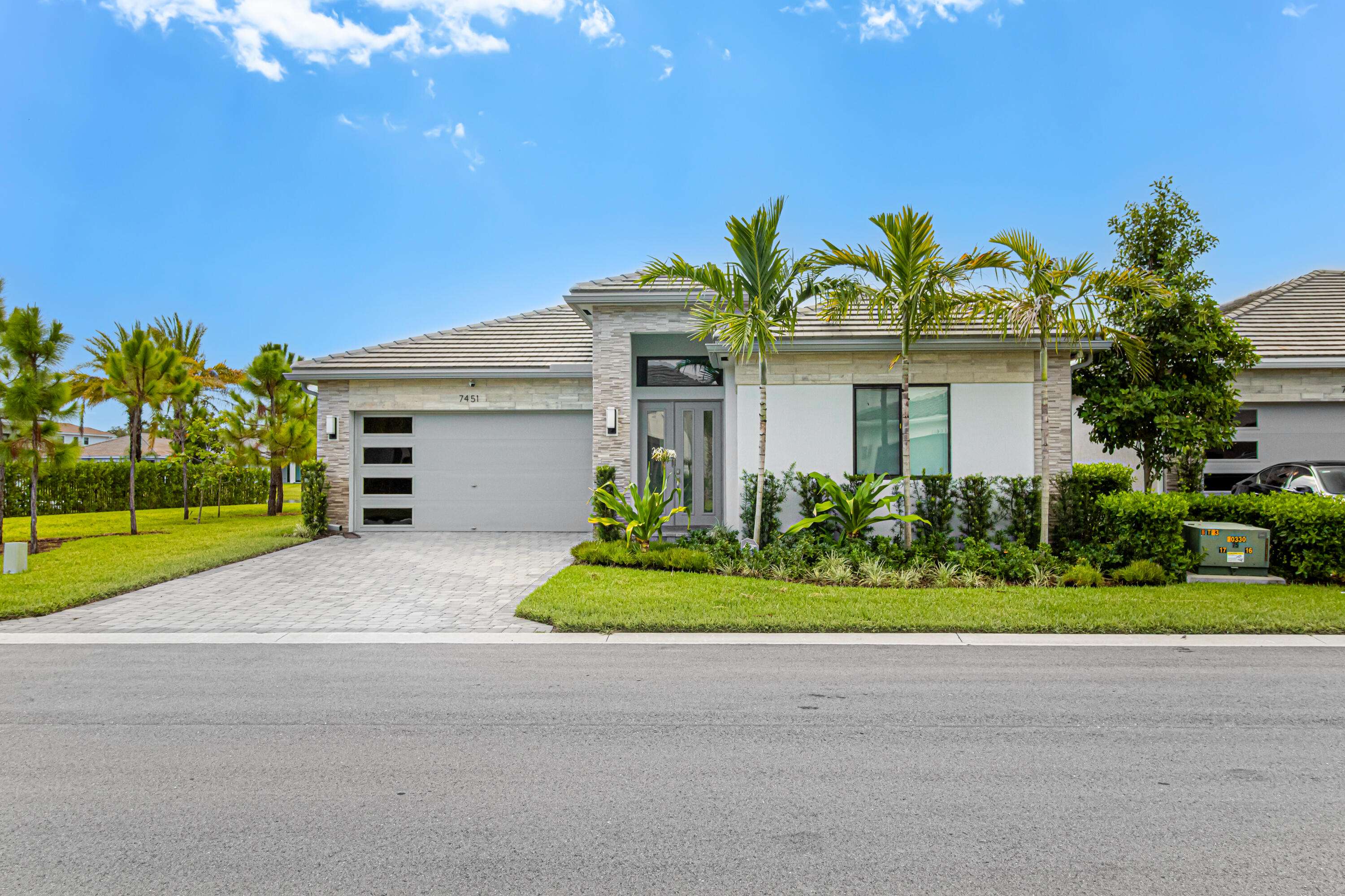 Lake Worth, FL 33463,7451 Estero DR