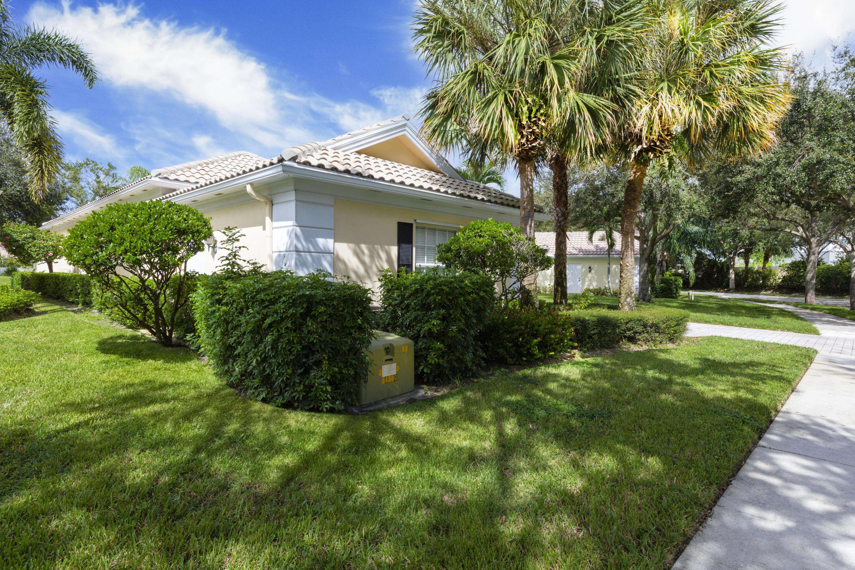 Palm Beach Gardens, FL 33410,164 Euphrates CIR