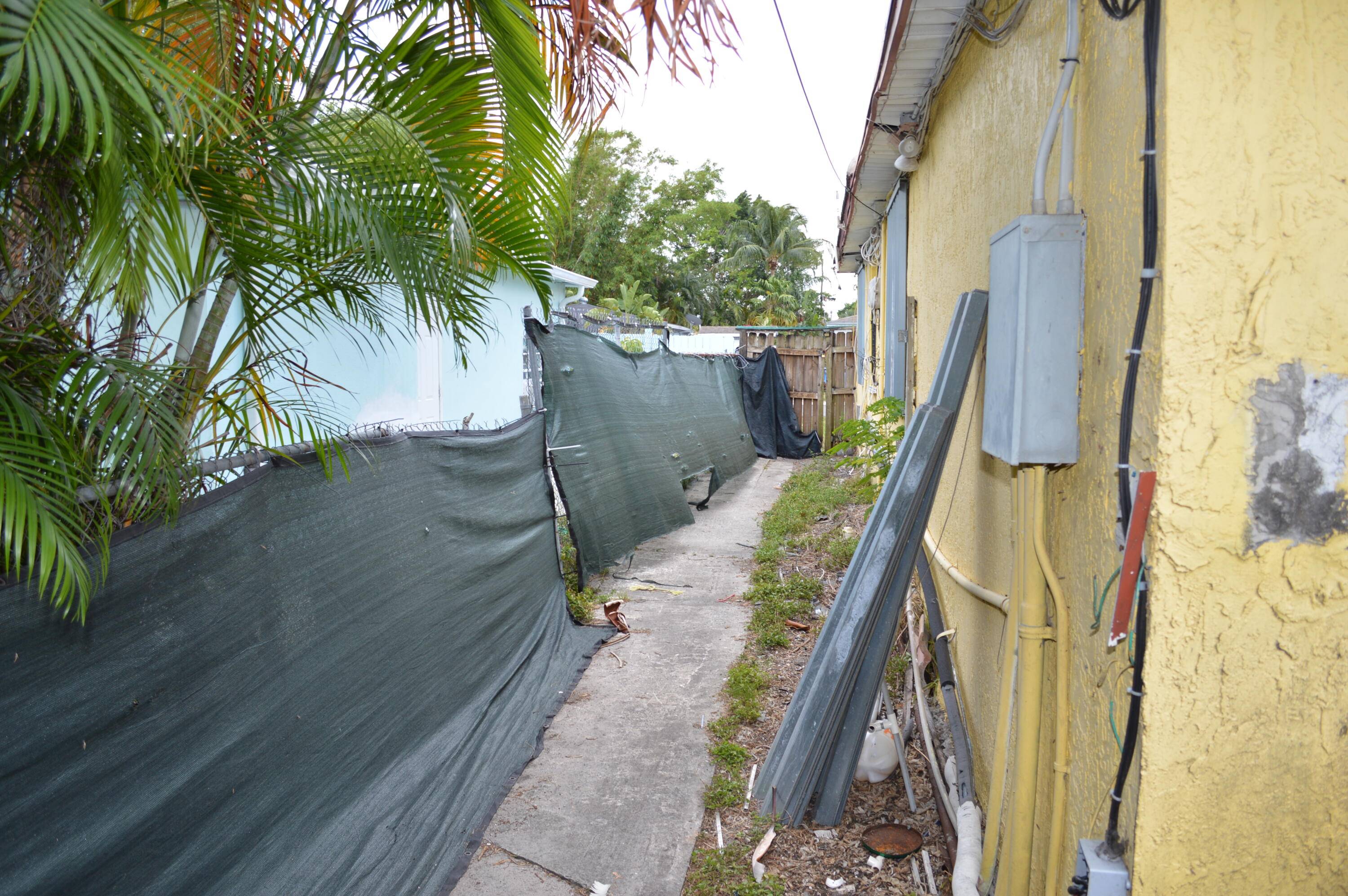 Fort Lauderdale, FL 33315,1329 SW 31st ST