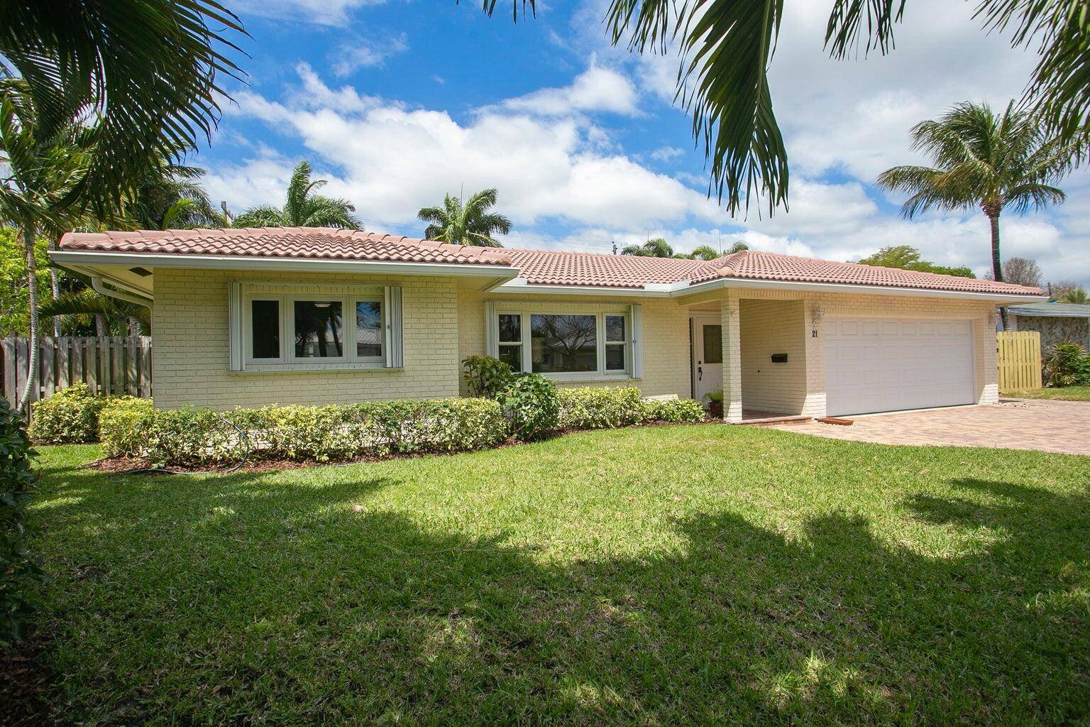 Deerfield Beach, FL 33441,21 NE Little Harbor WAY