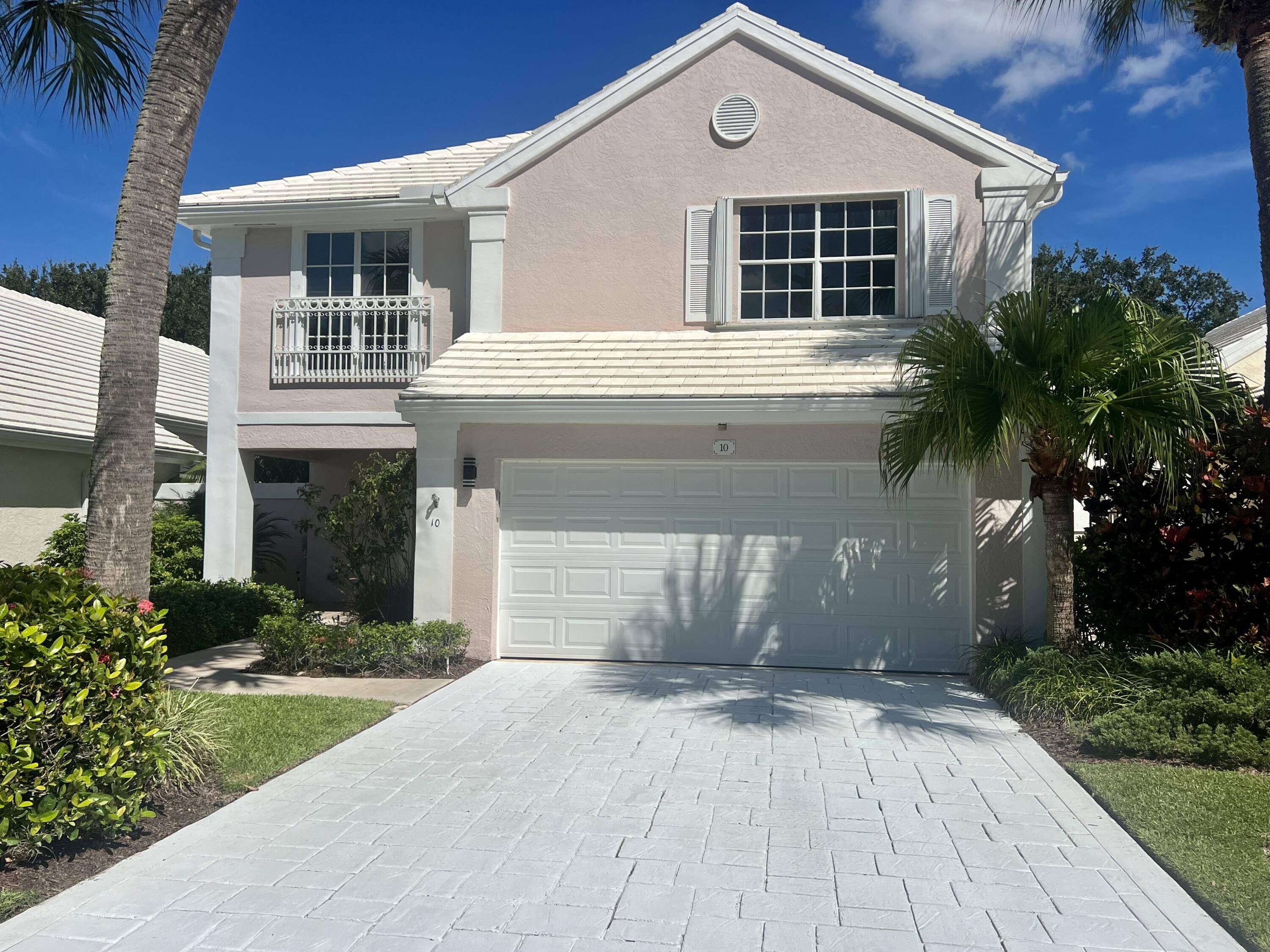 Palm Beach Gardens, FL 33418,10 Hampton CT