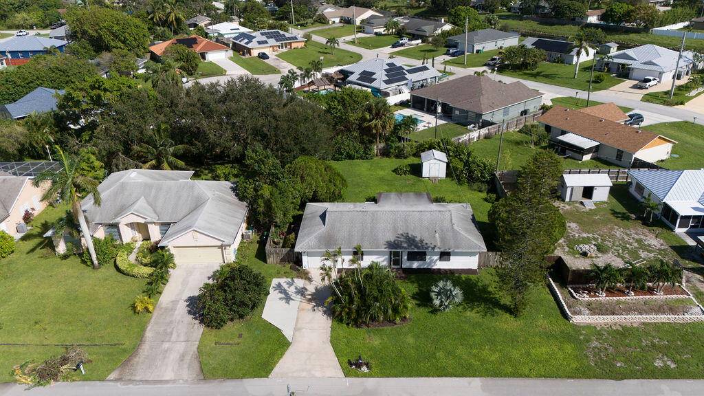 Port Saint Lucie, FL 34953,401 SW Aster RD