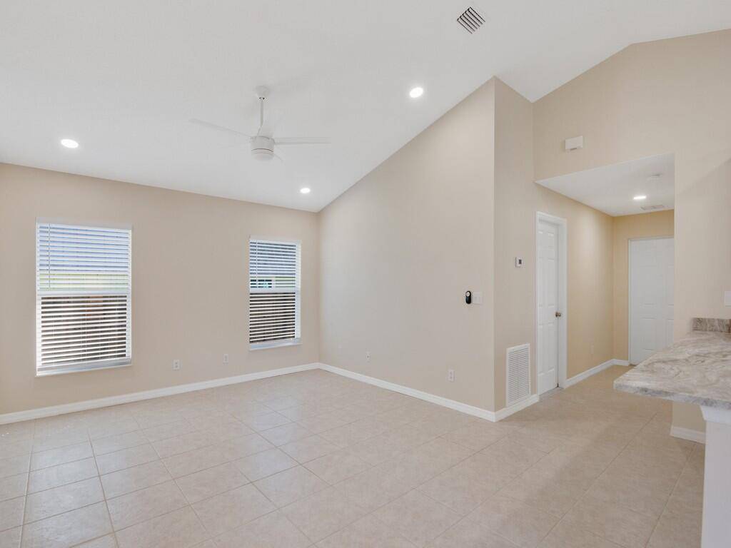 Vero Beach, FL 32962,1510 SW 20th CT