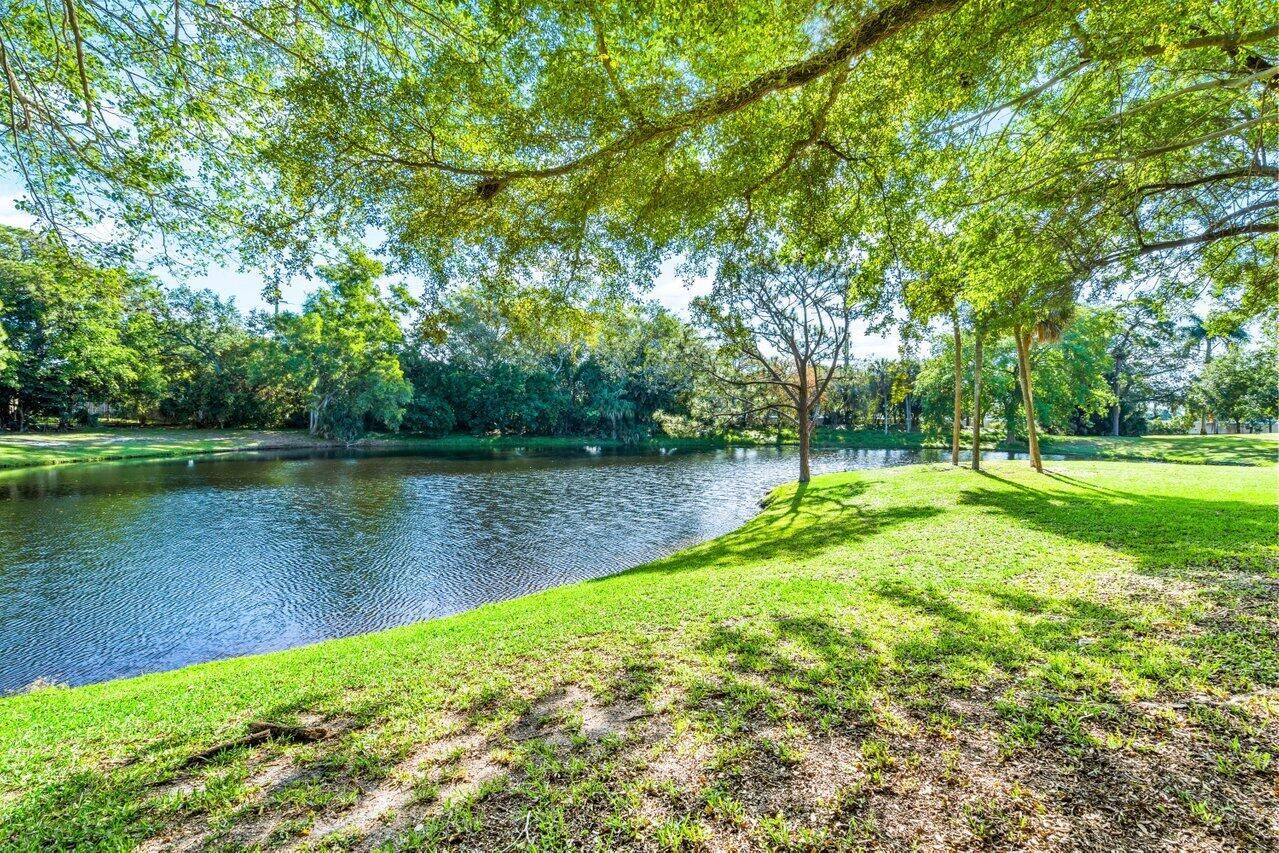 Delray Beach, FL 33484,5087 Oak Hill LN 312