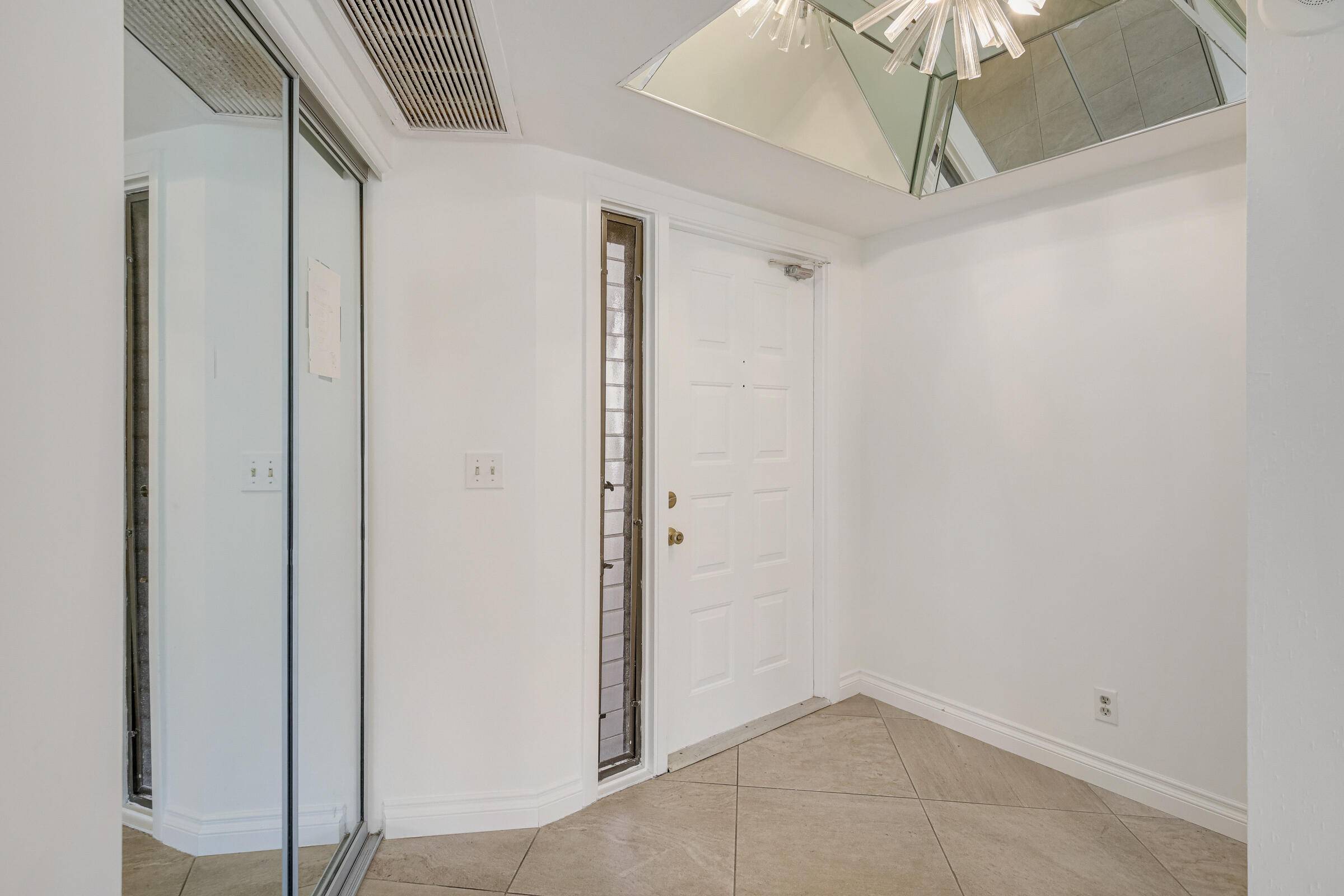 Lake Worth, FL 33467,5279 S Fountains DR 404