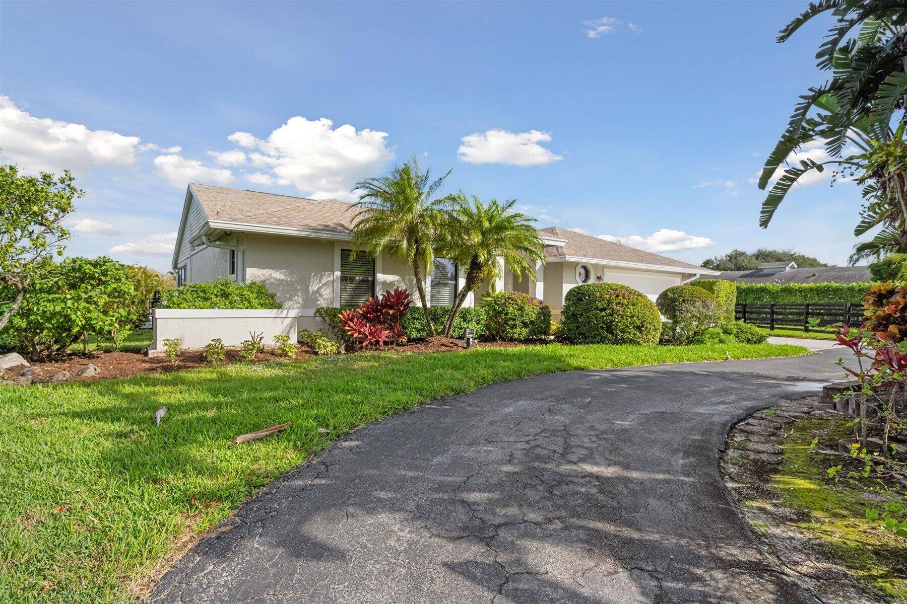 Wellington, FL 33414,2904 Appaloosa TRL House