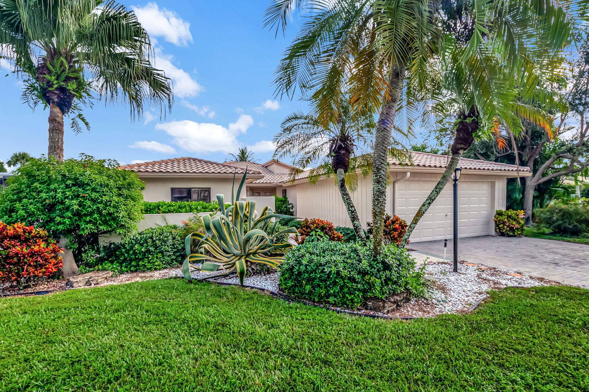 Boynton Beach, FL 33436,12 Woods LN