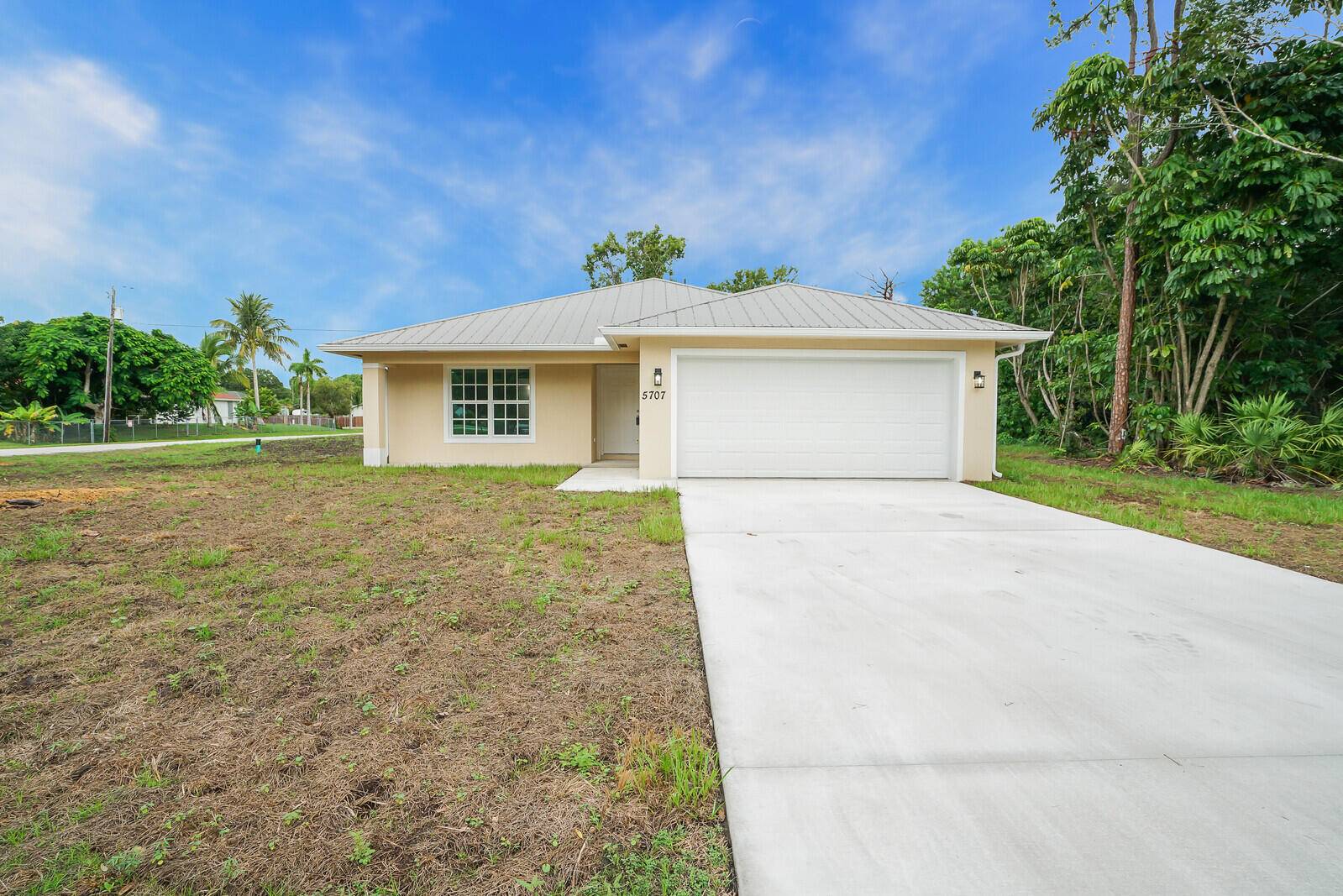 Fort Pierce, FL 34951,5707 Shannon DR