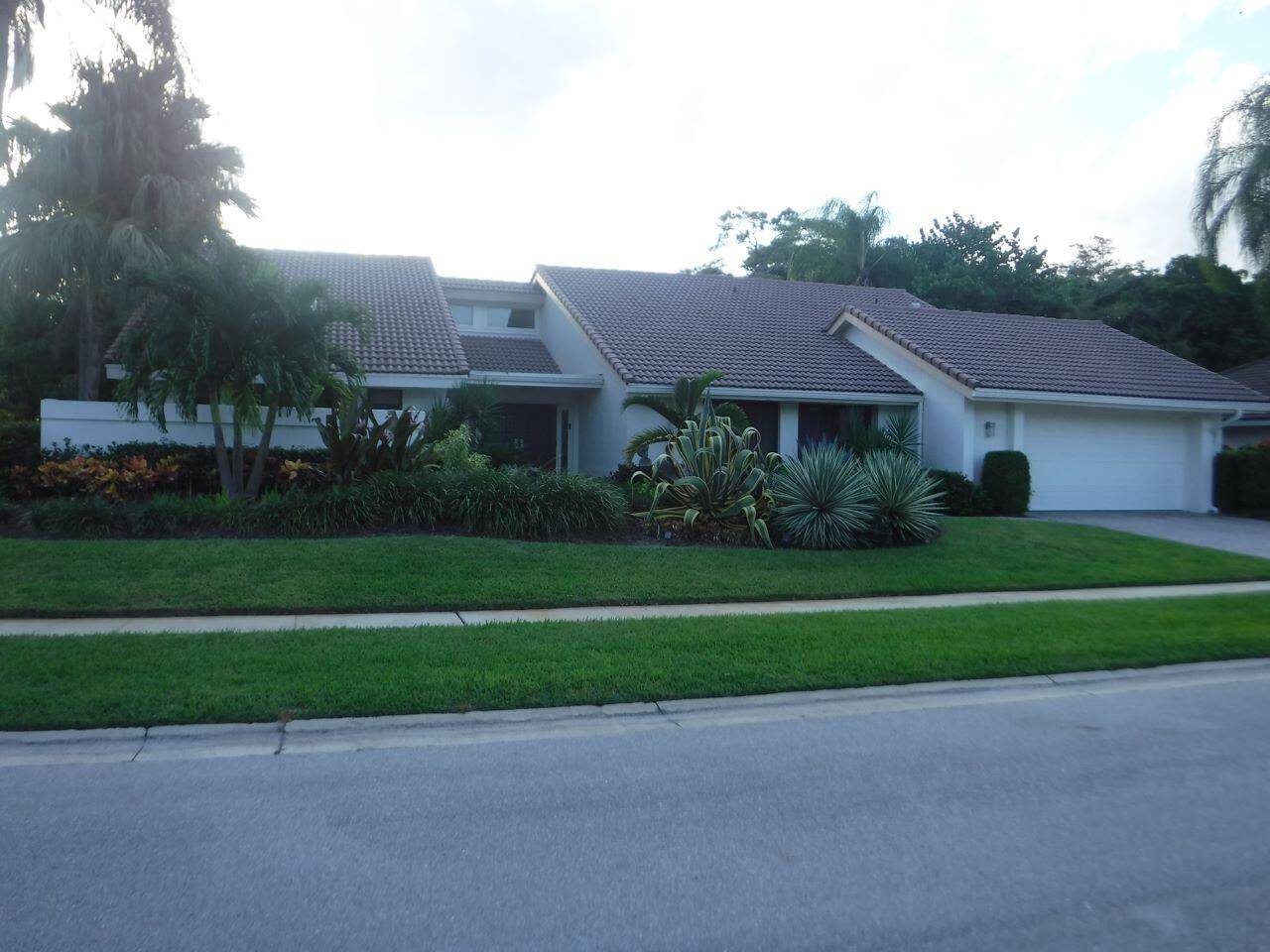 Boca Raton, FL 33428,10571 Boca Woods LN