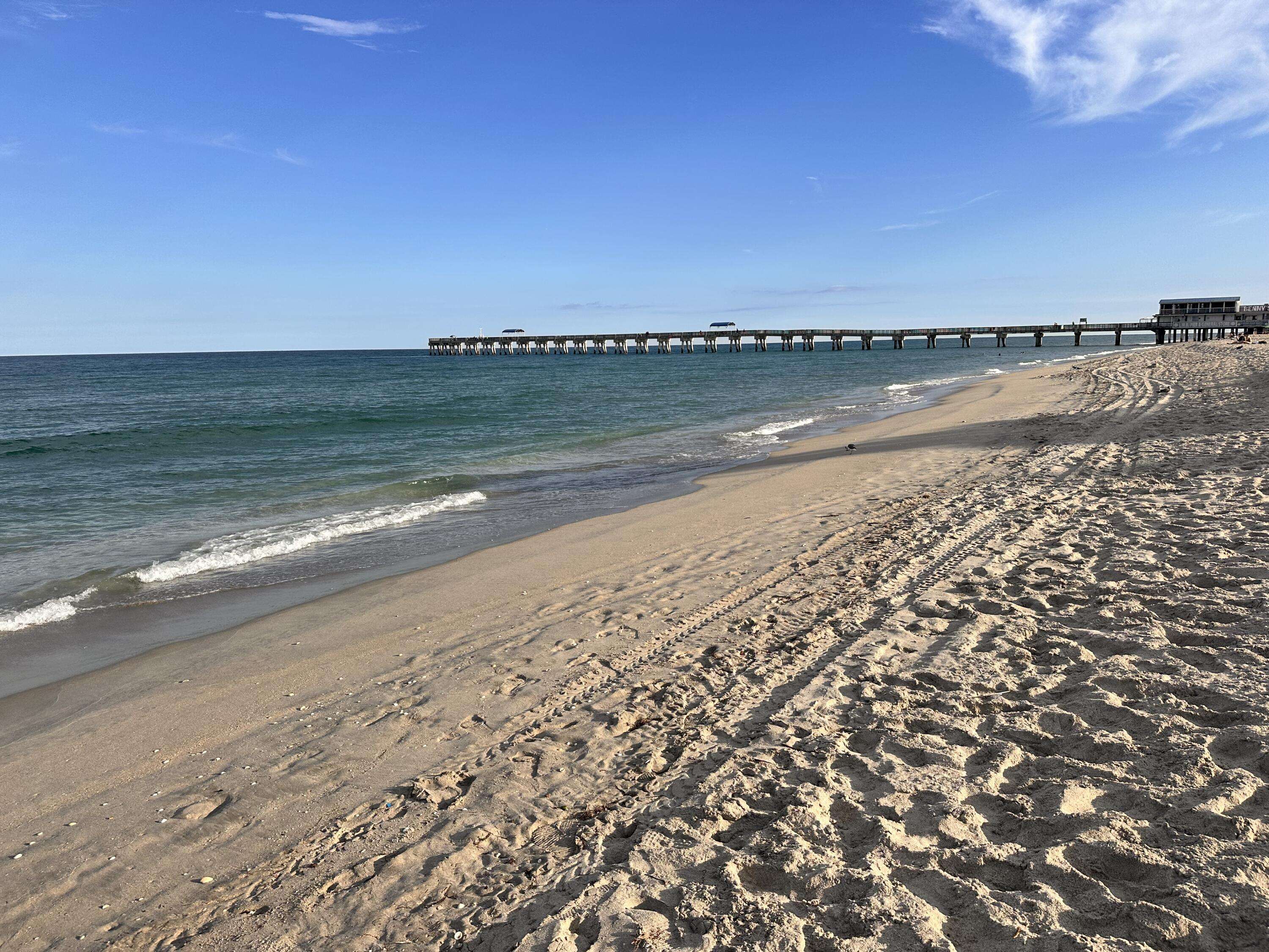 Lake Worth, FL 33460,303 N Lakeside DR