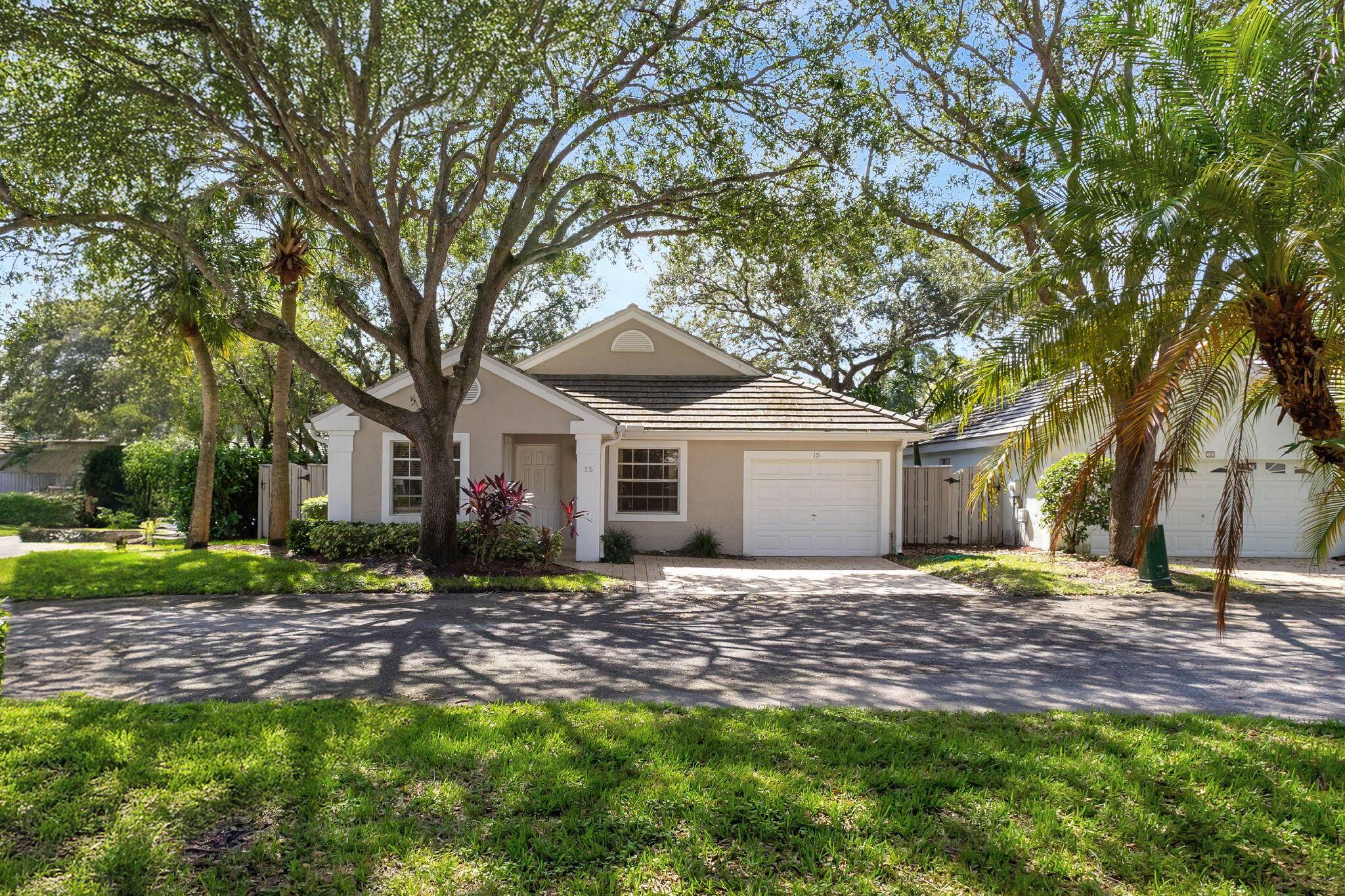 Palm Beach Gardens, FL 33418,15 Admirals CT