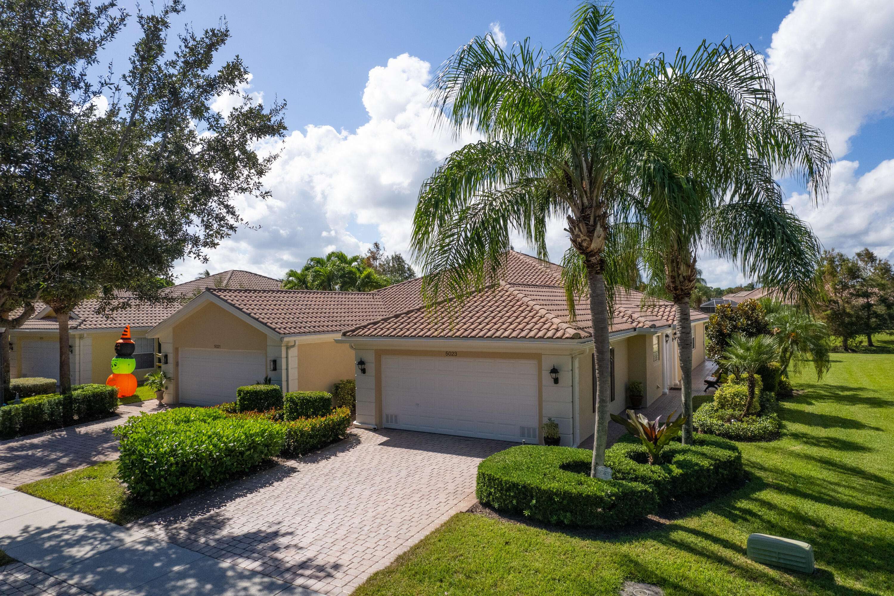 Palm Beach Gardens, FL 33418,5023 Magnolia Bay CIR