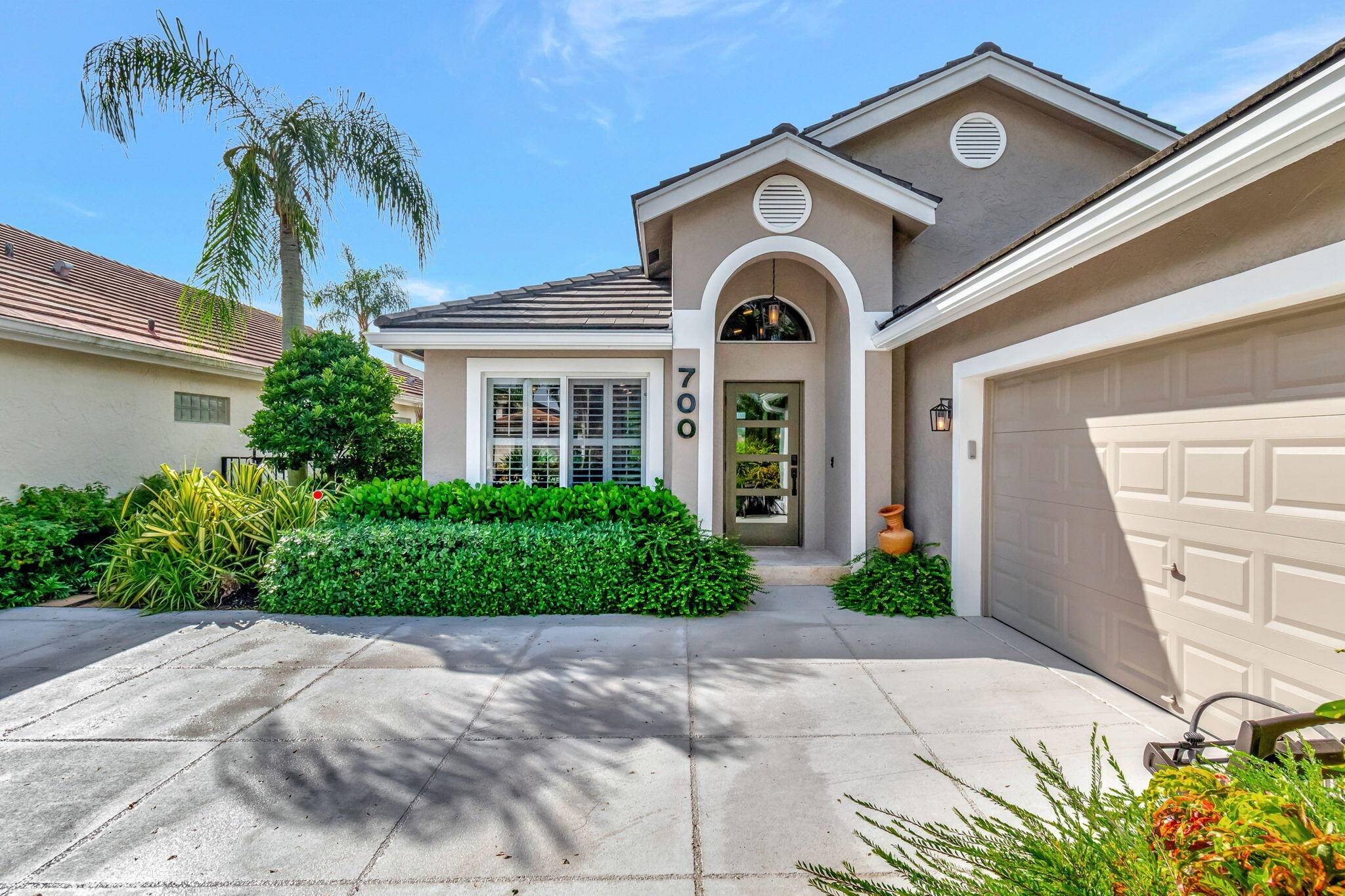 Delray Beach, FL 33445,700 Clearbrook Park CIR