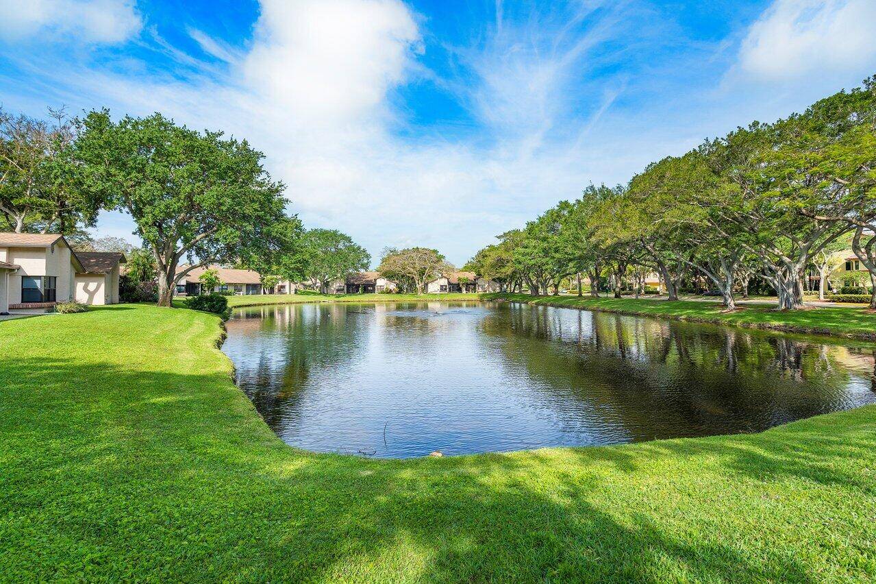 Delray Beach, FL 33484,5265 Fairway Woods DR 3114