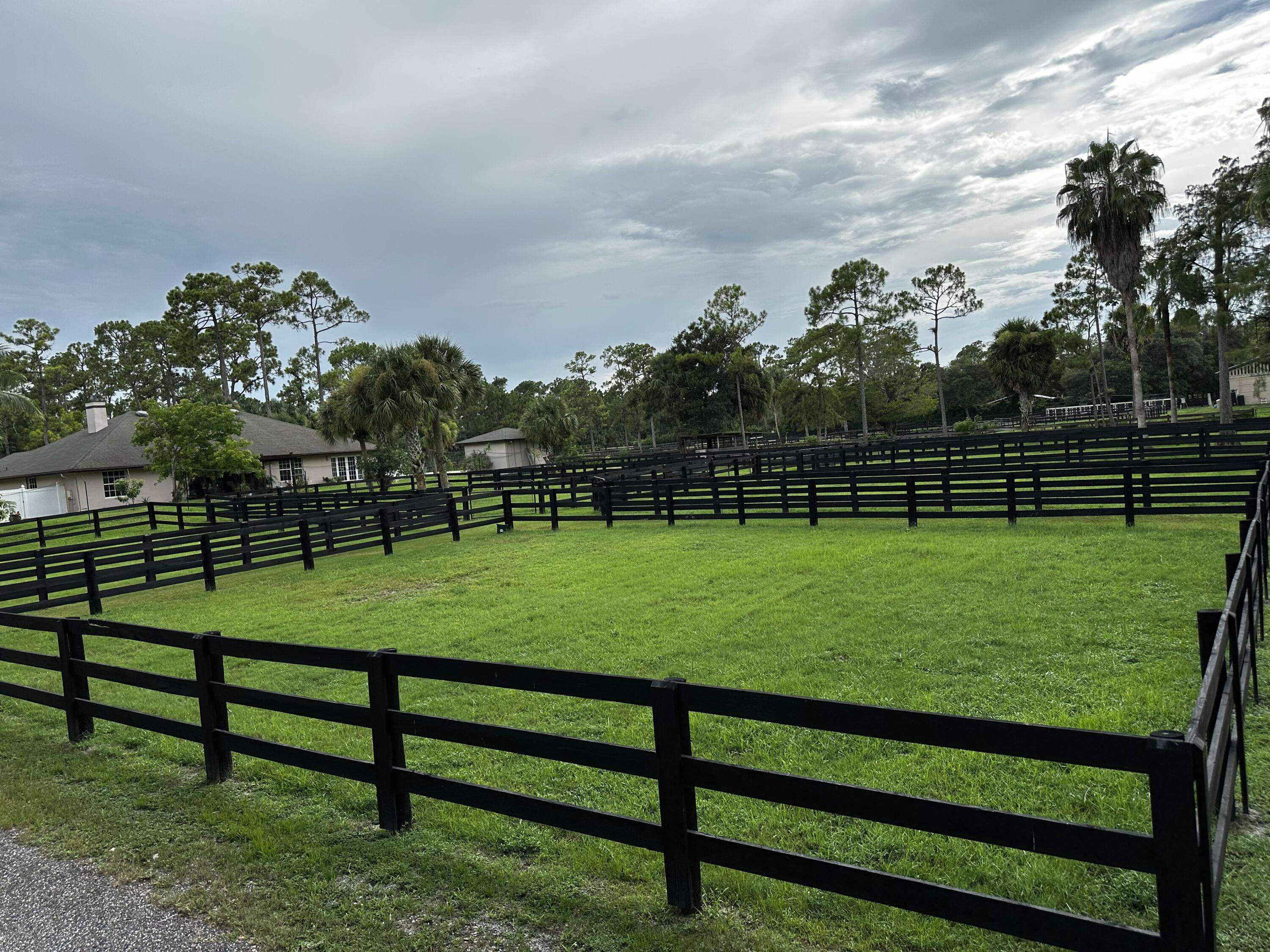 Loxahatchee Groves, FL 33470,13009 Collecting Canal RD