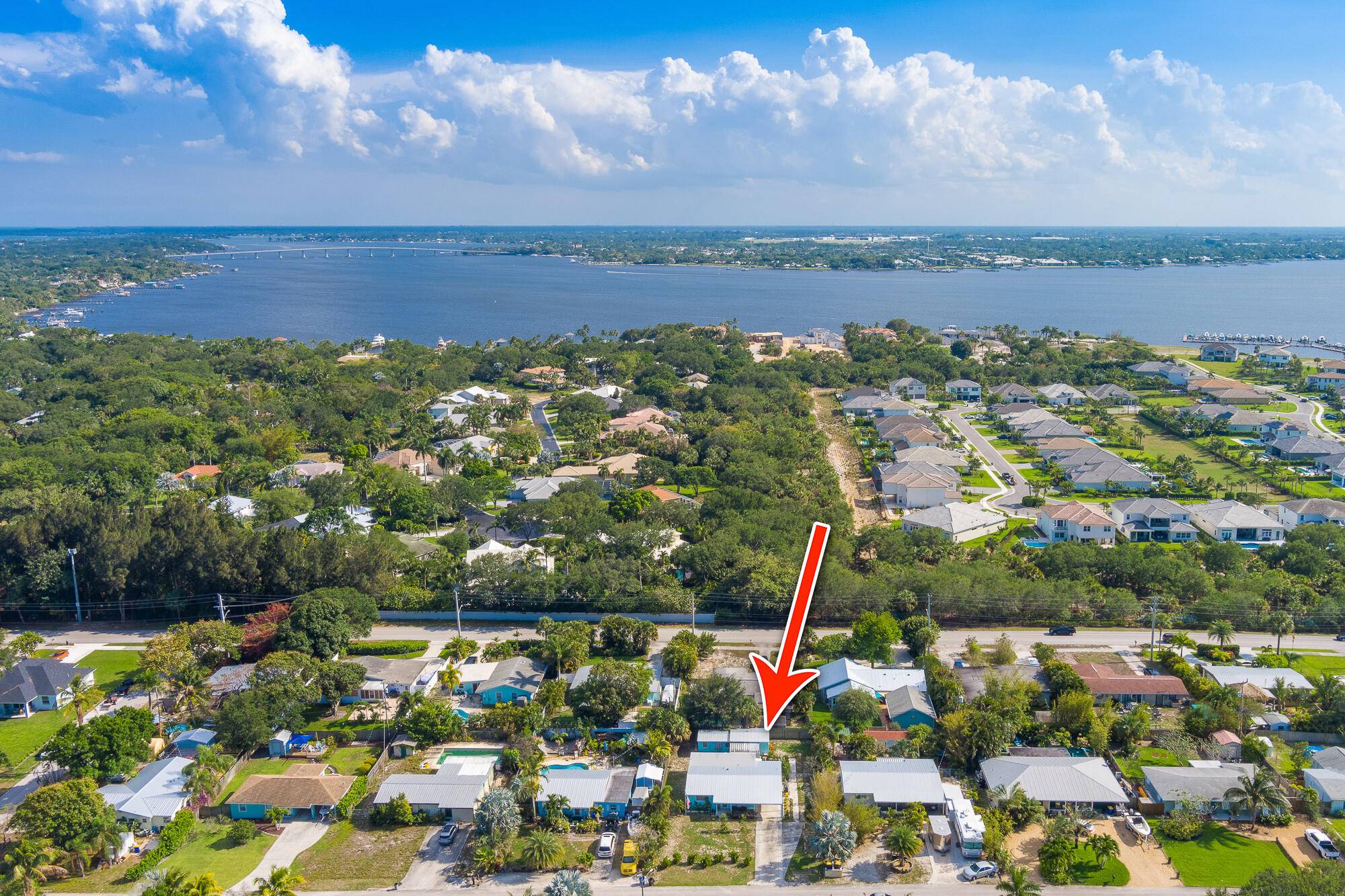 Jensen Beach, FL 34957,2574 NE Roberta ST