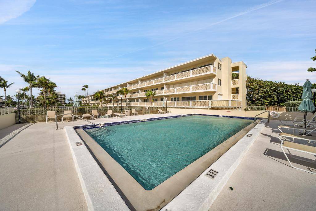 Palm Beach, FL 33480,2545 S Ocean BLVD 406