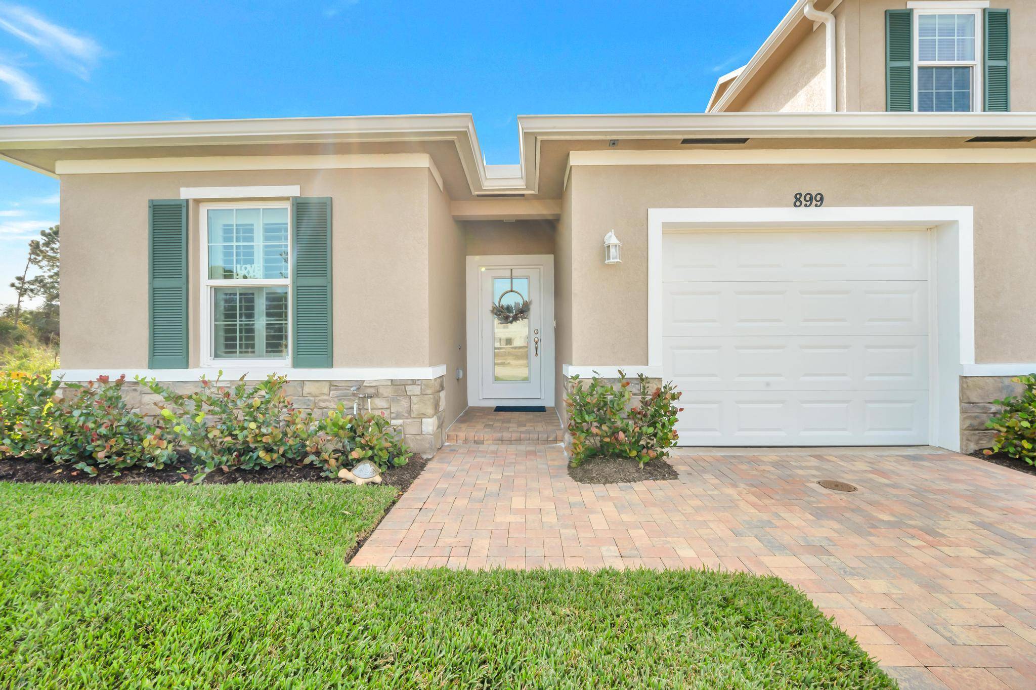 Port Saint Lucie, FL 34983,899 NE Trailside