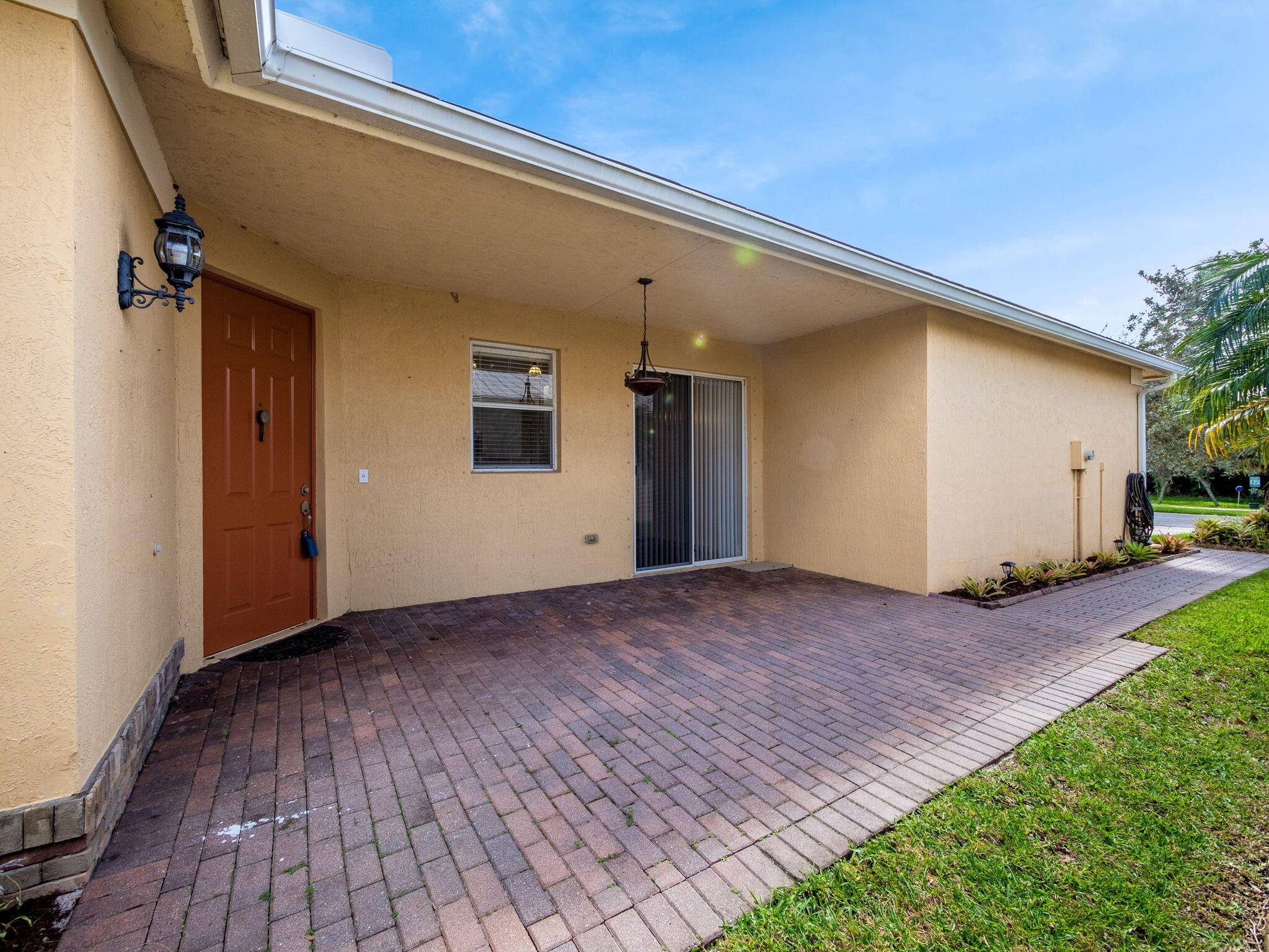 Port Saint Lucie, FL 34987,10189 SW Brookgreen DR