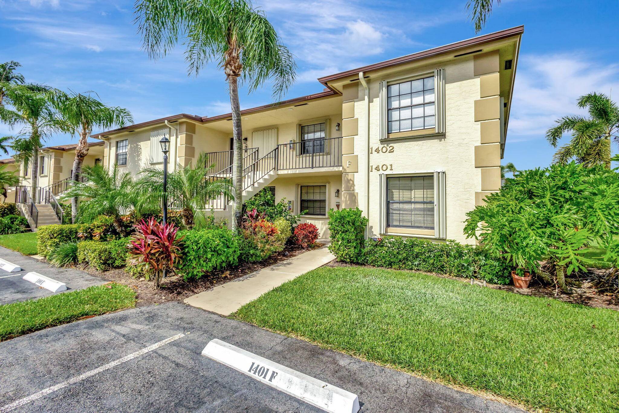 Jupiter, FL 33458,1401 Pinecrest CIR F