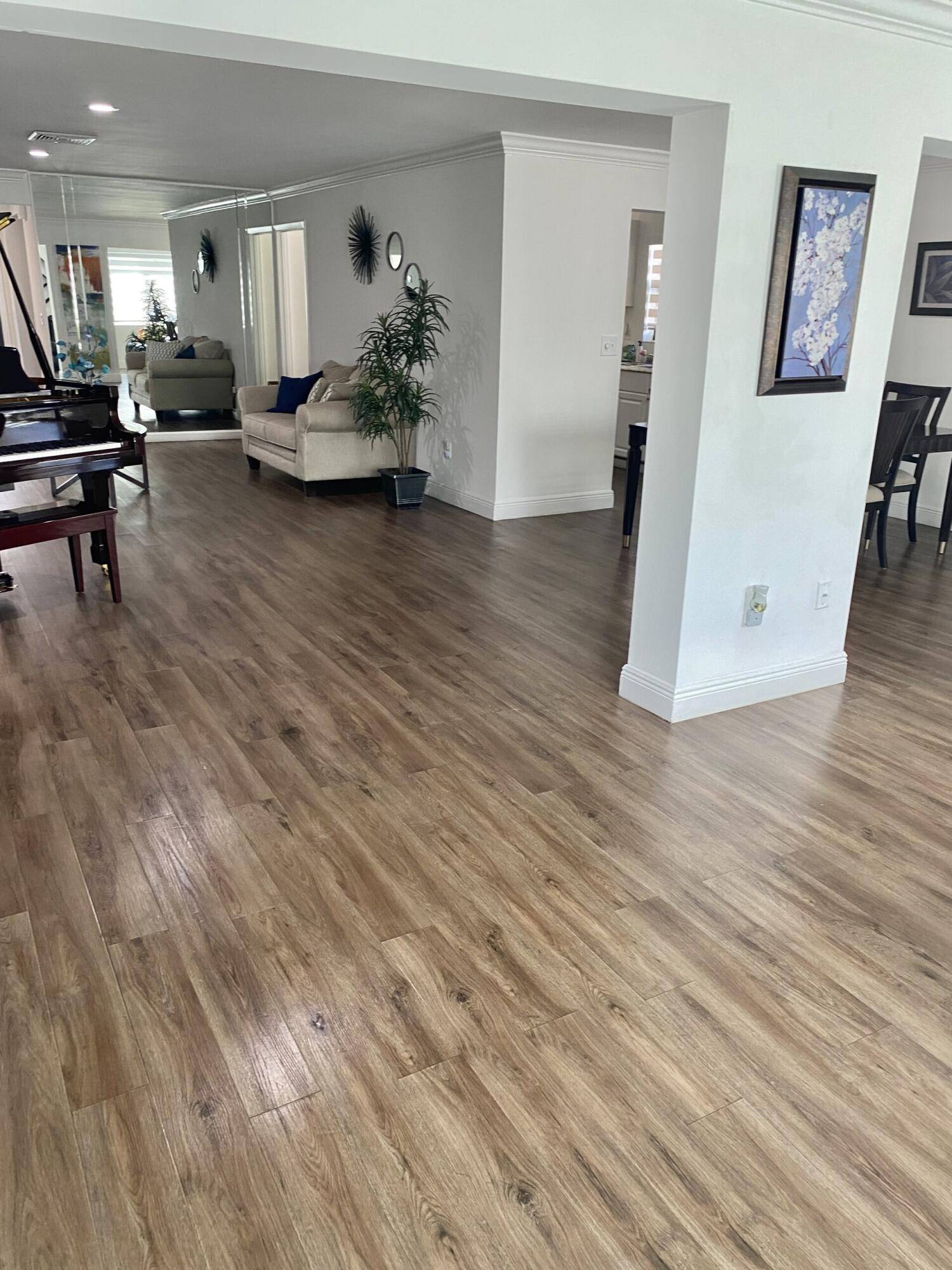Greenacres, FL 33463,6100 Lakemont CIR