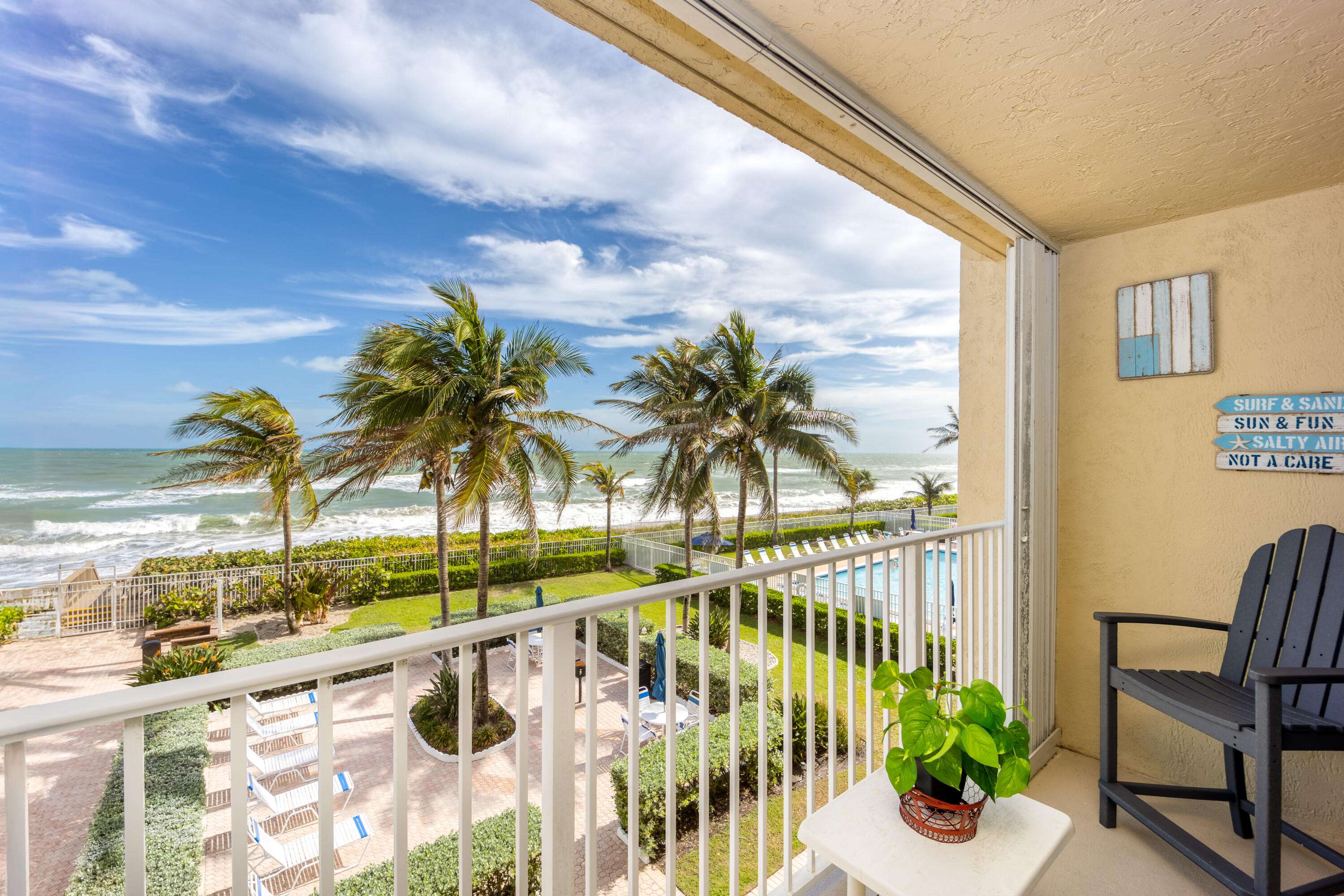 Jensen Beach, FL 34957,9800 S Ocean DR 301