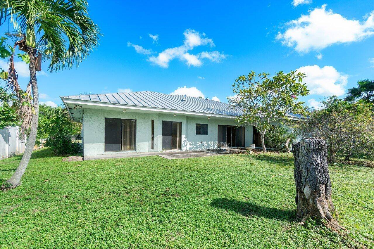 Delray Beach, FL 33444,702 Enfield RD
