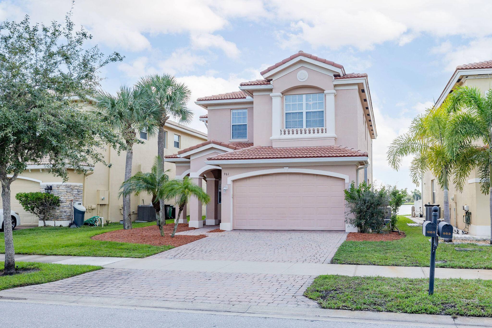 Port Saint Lucie, FL 34986,961 NW Leonardo Circle CIR