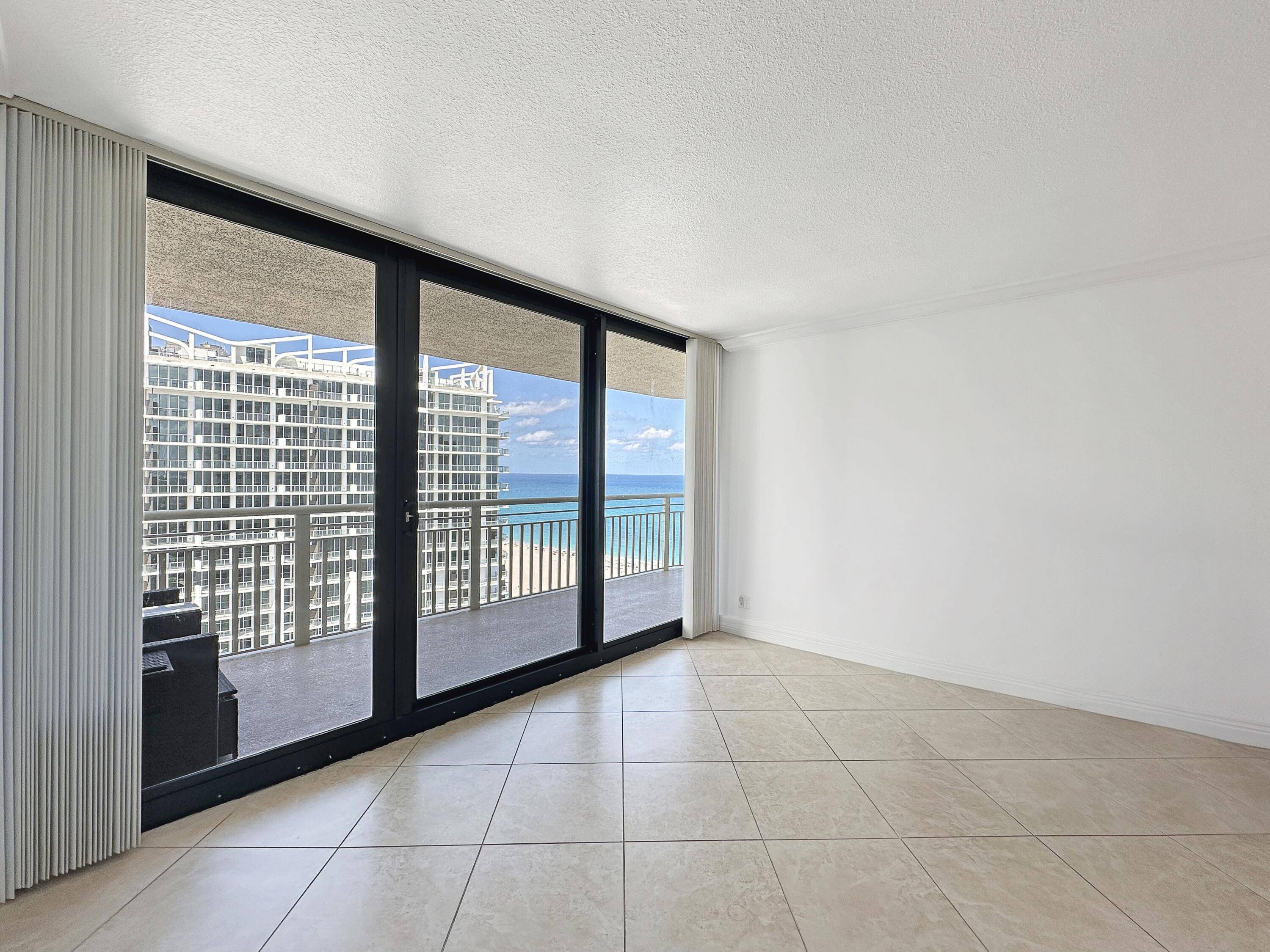 Singer Island, FL 33404,3000 N Ocean DR 19-B