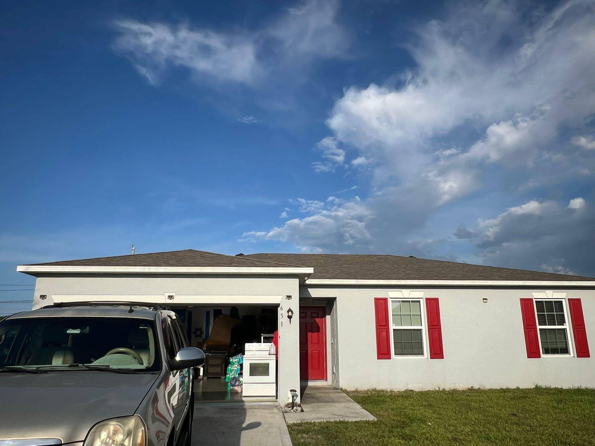 Port Saint Lucie, FL 34953,651 SW SW Lindsay ST
