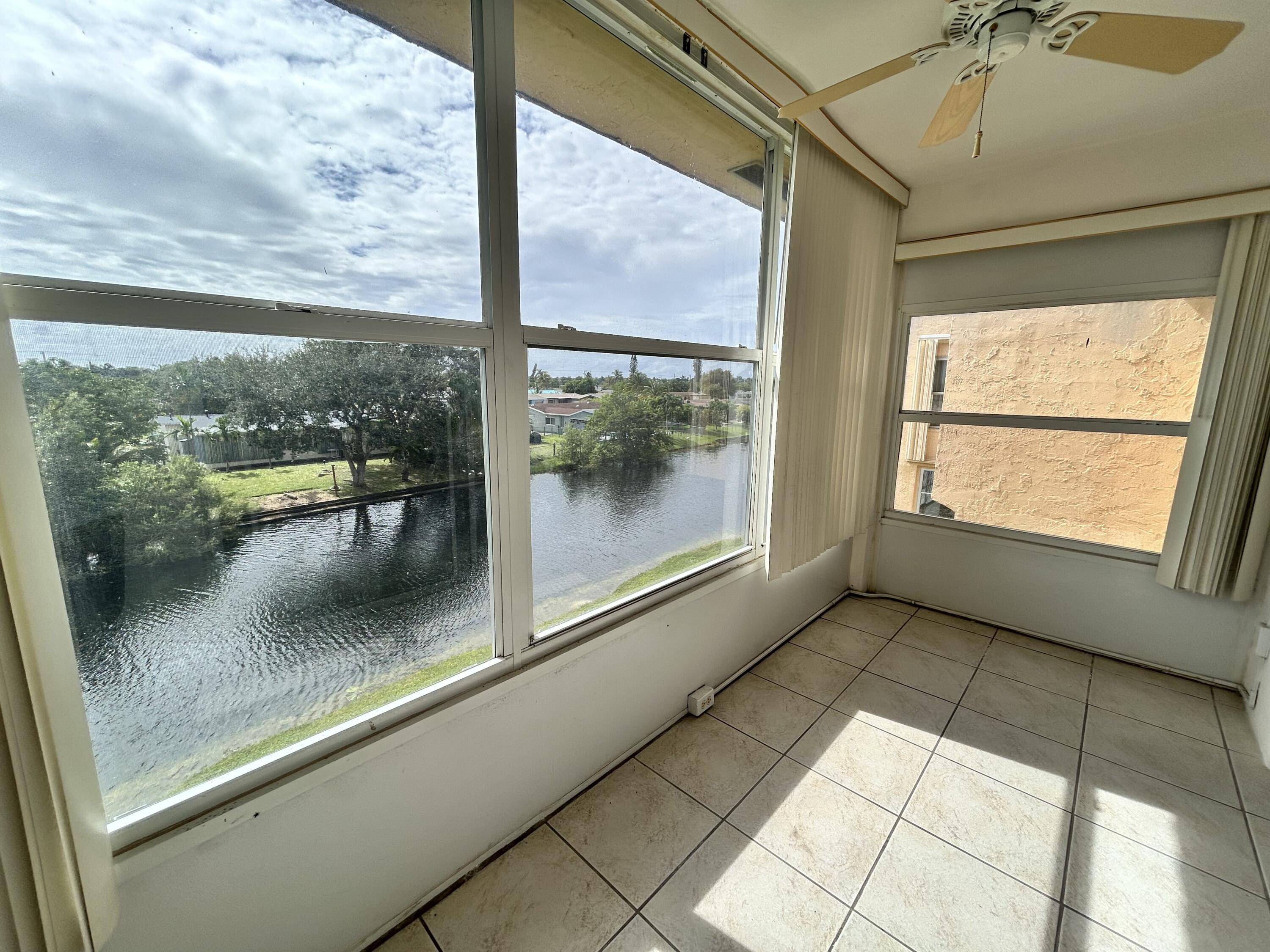 Sunrise, FL 33322,9350 Sunrise Lakes BLVD 310